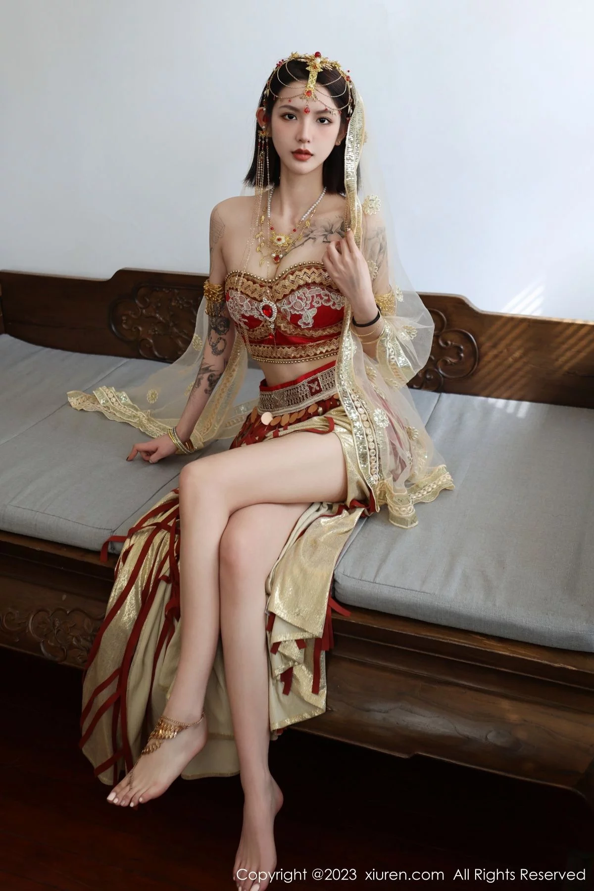 XiuRen第6240期_模特乔一一性感异域风情舞女服饰秀曼妙身姿迷人气质诱惑写真76P