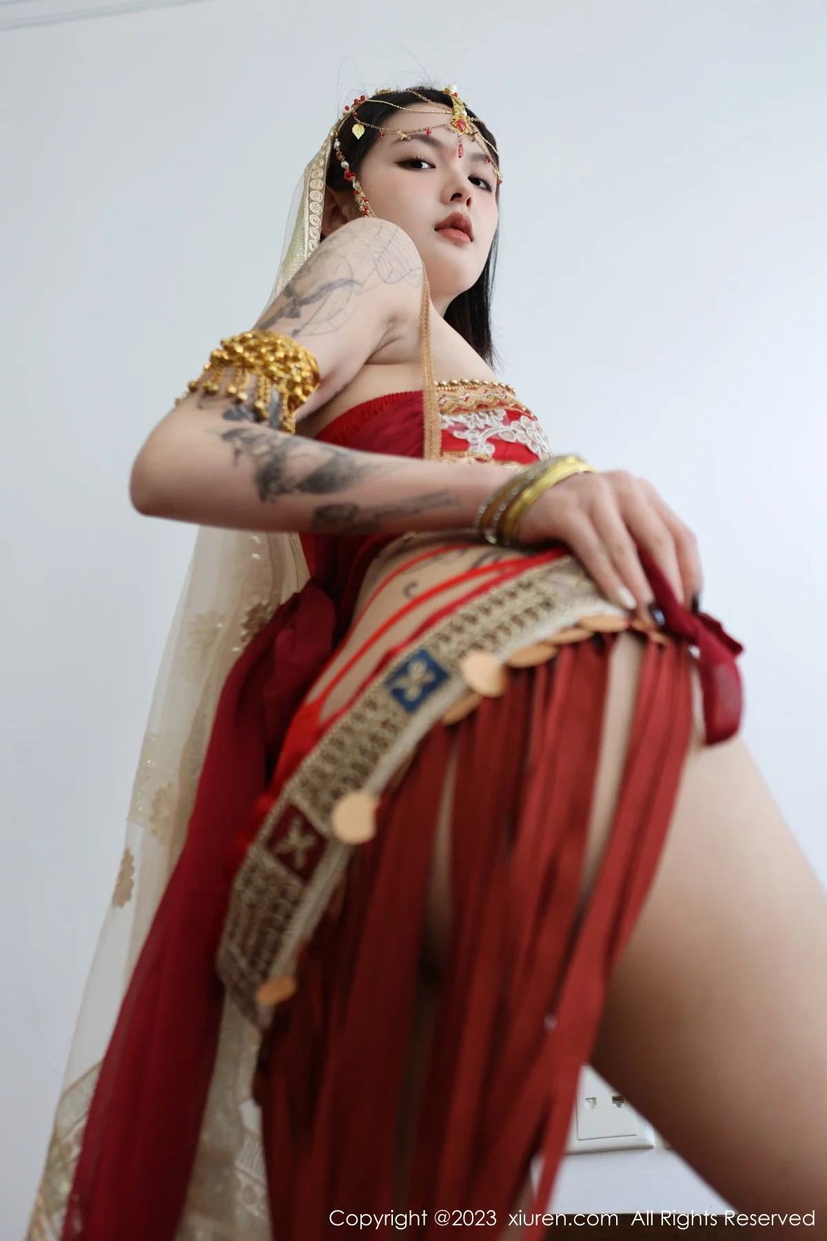 XiuRen第6240期_模特乔一一性感异域风情舞女服饰秀曼妙身姿迷人气质诱惑写真76P