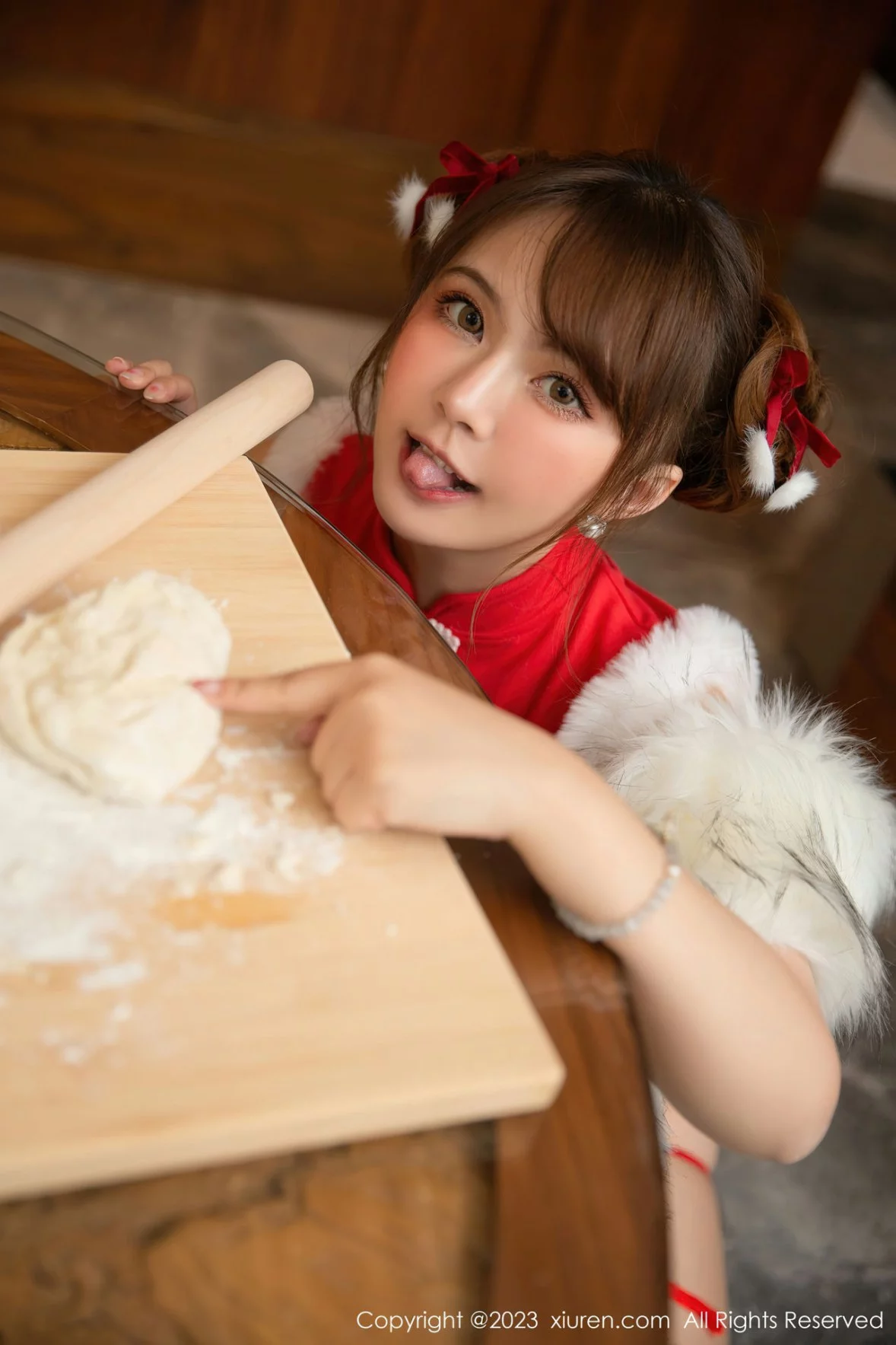 XiuRen第6242期_模特张思允Nice包饺子主题性感喜庆红色服饰秀完美身材诱惑写真73P