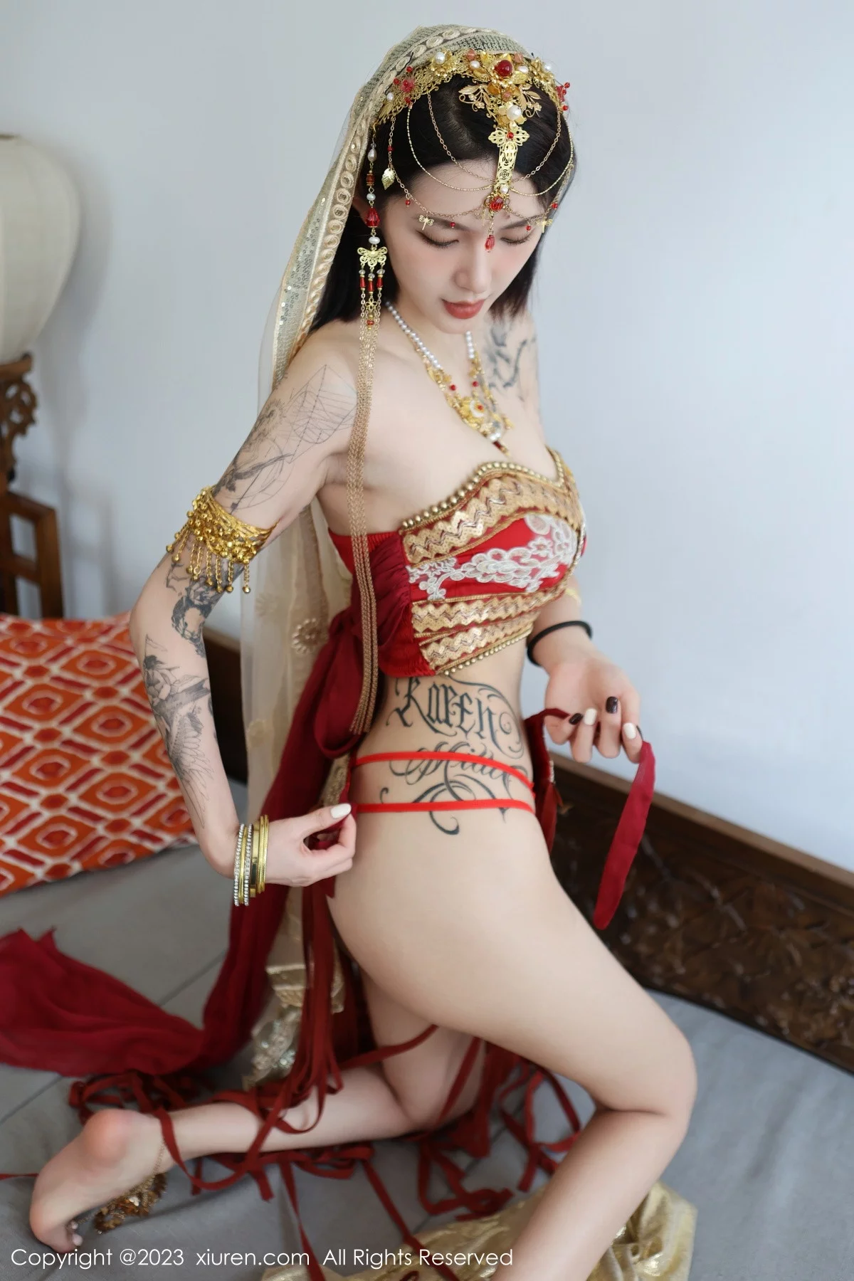 XiuRen第6240期_模特乔一一性感异域风情舞女服饰秀曼妙身姿迷人气质诱惑写真76P