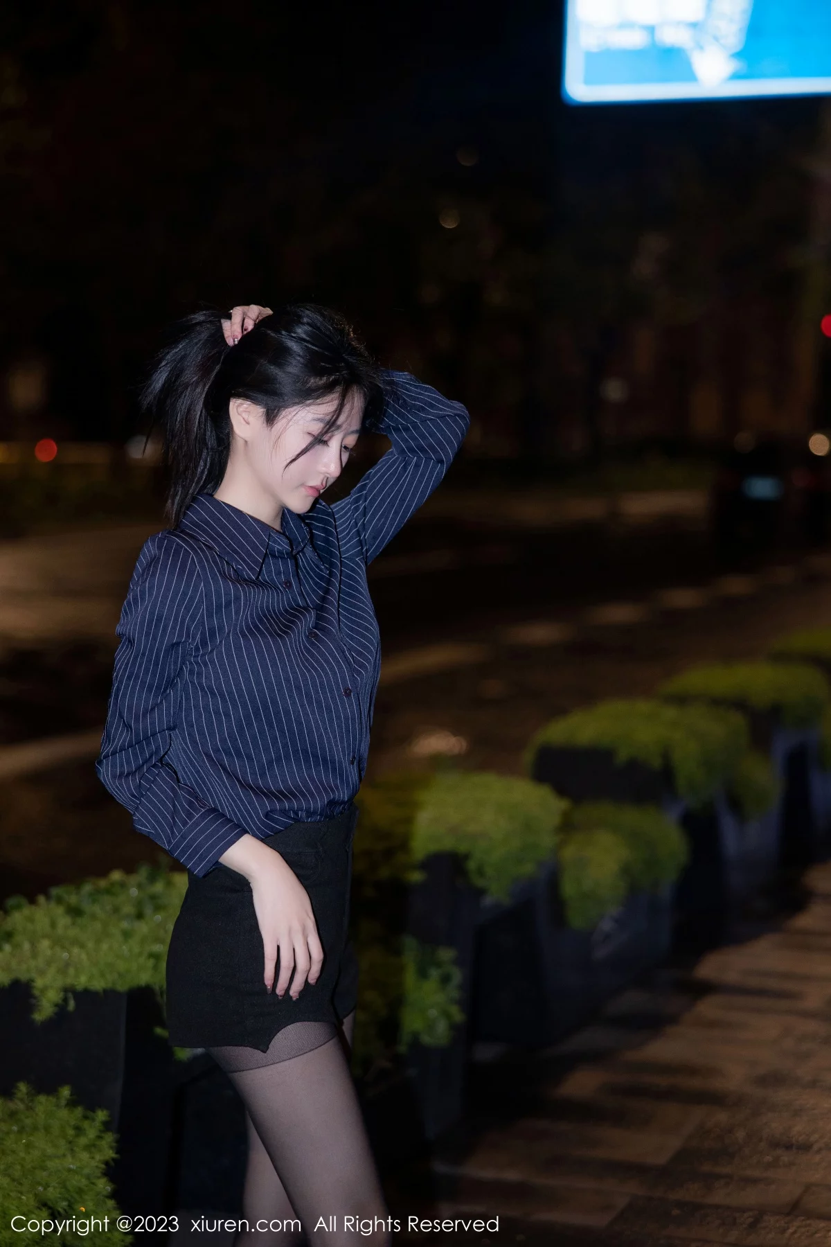 XiuRen第6246期_模特谢小蒽宾馆性感OL装扮半脱露性感黑色蕾丝内衣撩人诱惑写真87P