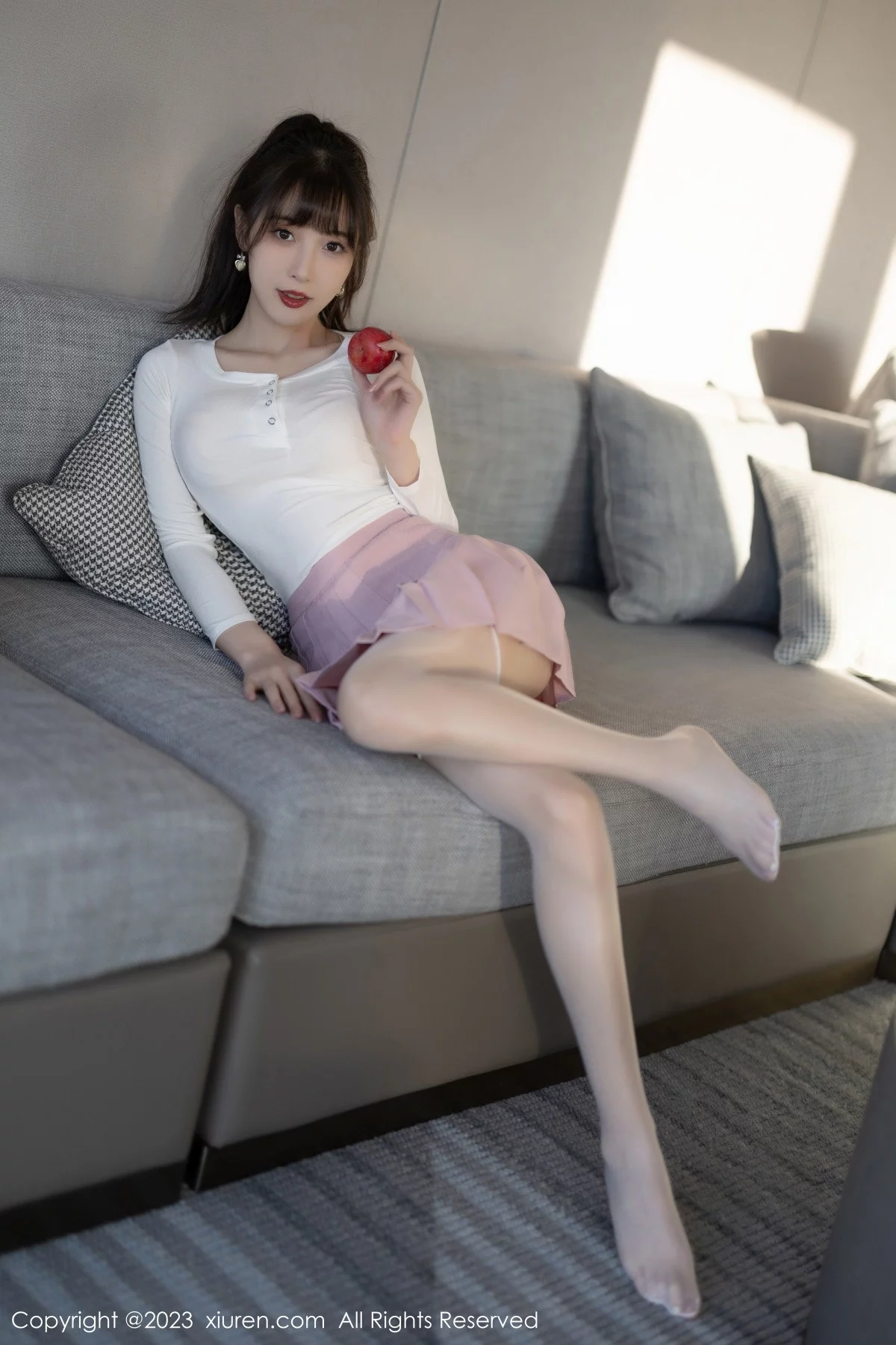 XiuRen第6263期_模特林星阑白色上衣配粉色短裙露性感内衣秀曼妙身材诱惑写真85P
