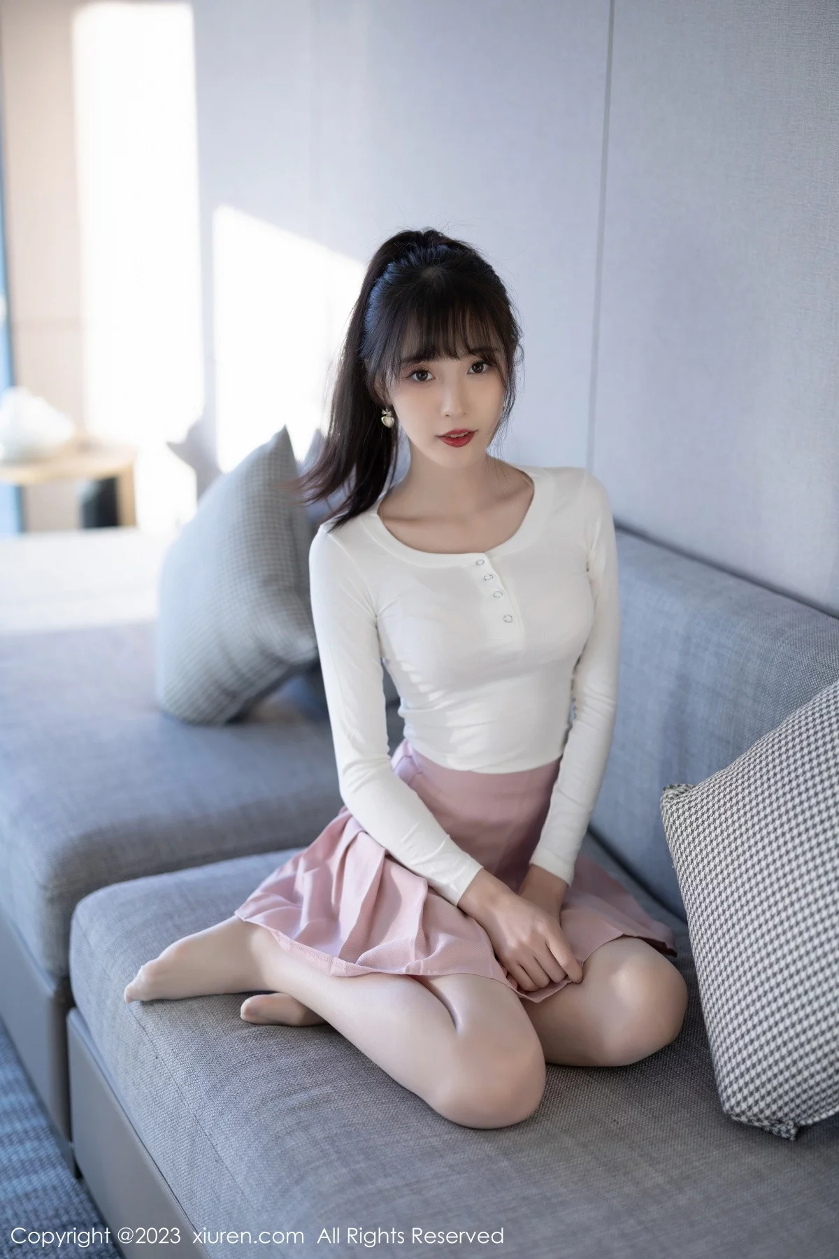 XiuRen第6263期_模特林星阑白色上衣配粉色短裙露性感内衣秀曼妙身材诱惑写真85P