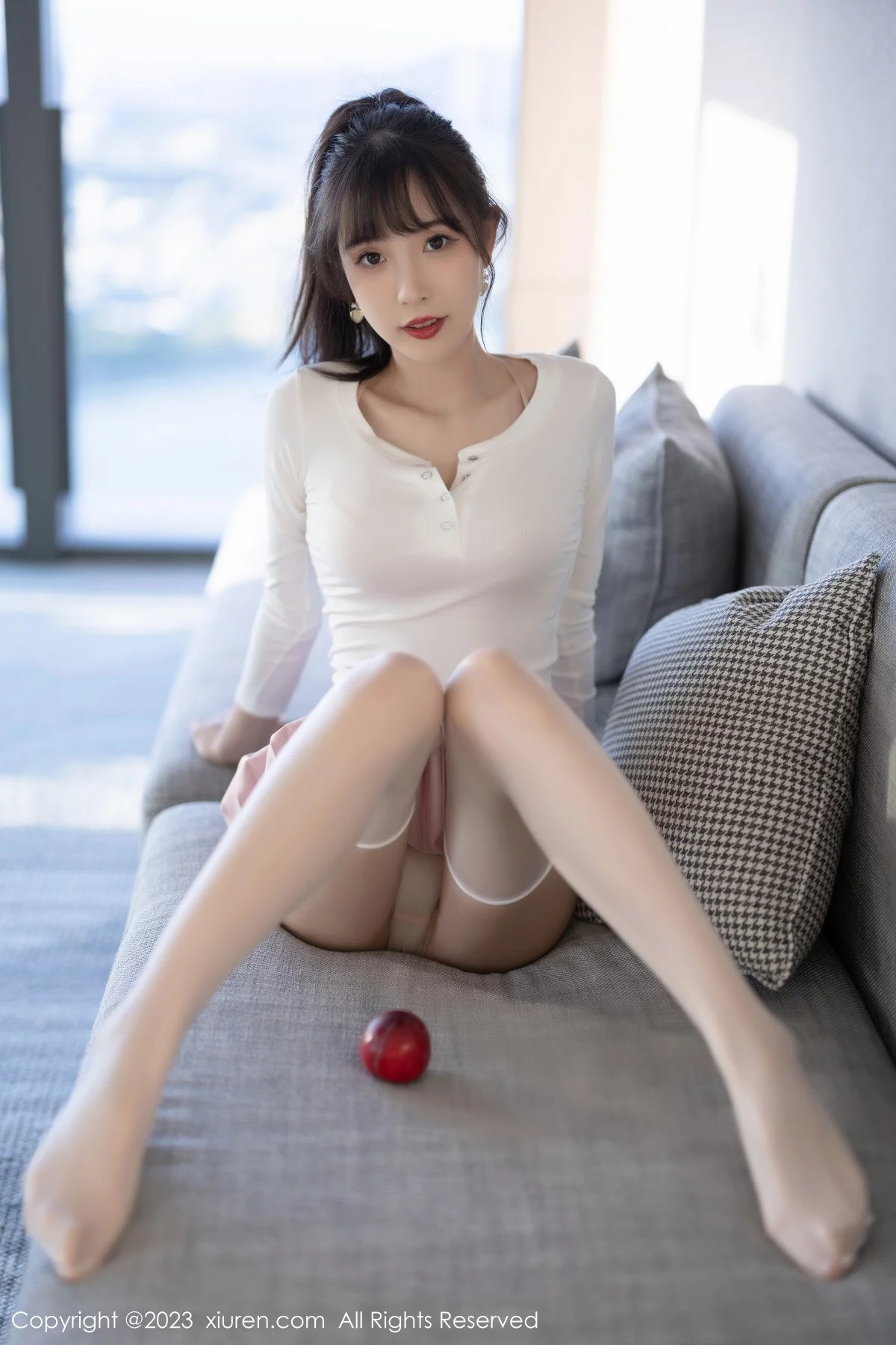 XiuRen第6263期_模特林星阑白色上衣配粉色短裙露性感内衣秀曼妙身材诱惑写真85P