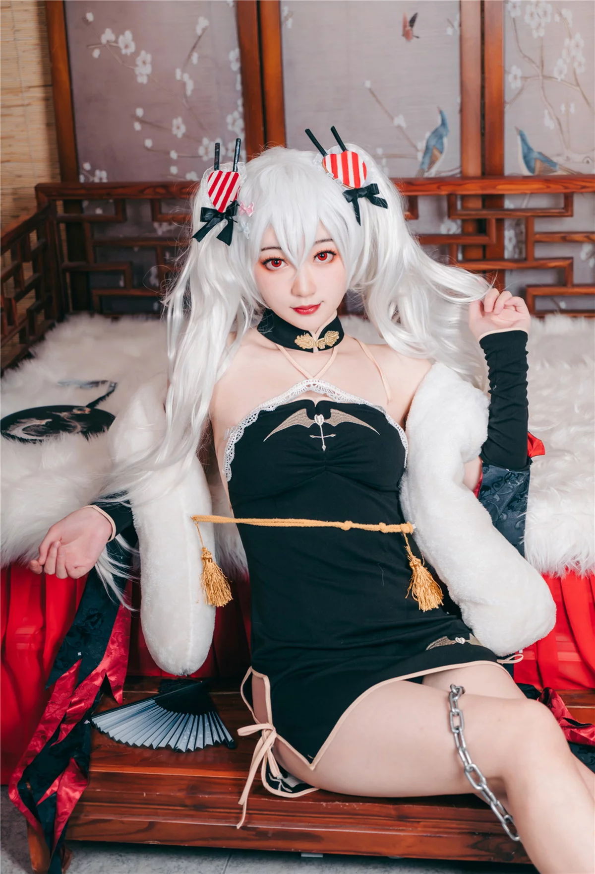 Cosplay美女桃墨公子吸血鬼旗袍主题私房性感低胸高开旗袍秀豪乳翘臀诱惑写真40P