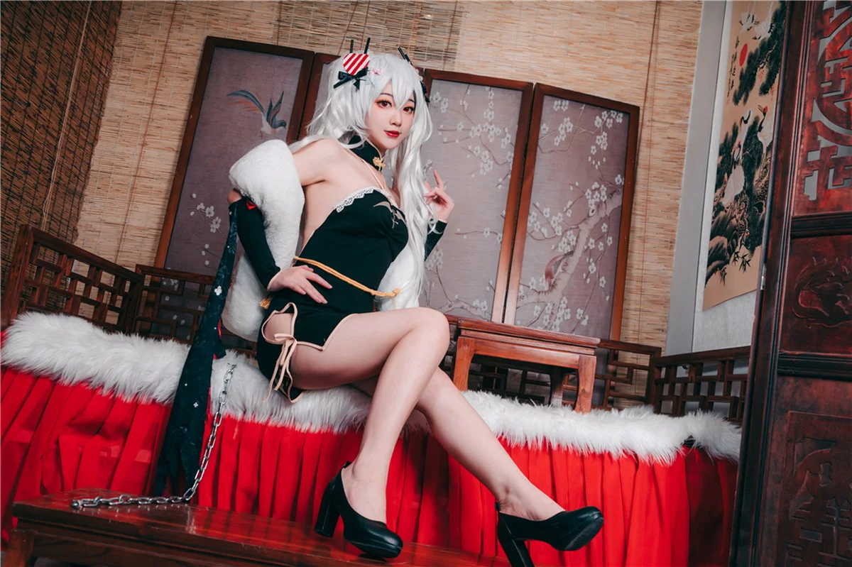 Cosplay美女桃墨公子吸血鬼旗袍主题私房性感低胸高开旗袍秀豪乳翘臀诱惑写真40P