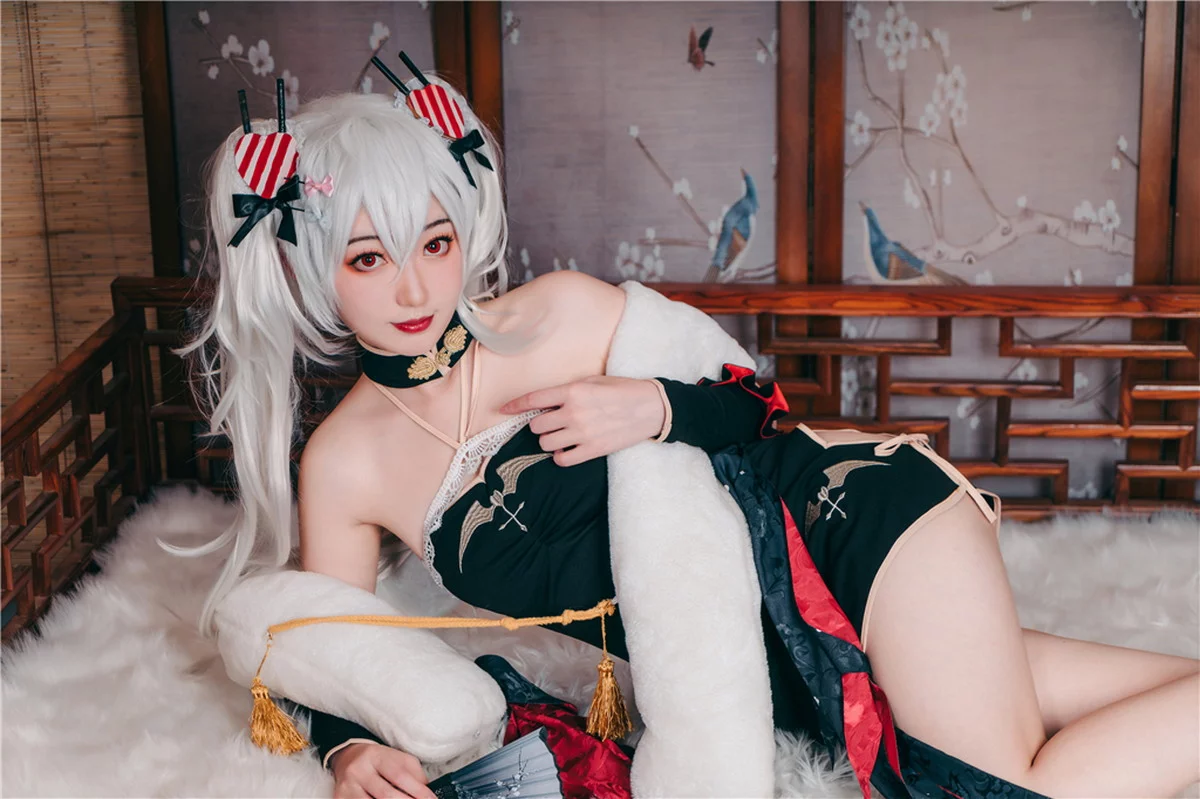 Cosplay美女桃墨公子吸血鬼旗袍主题私房性感低胸高开旗袍秀豪乳翘臀诱惑写真40P