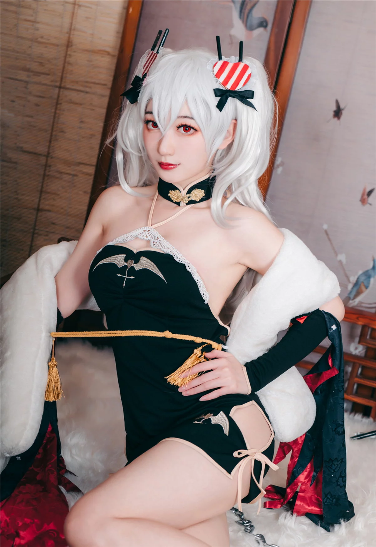 Cosplay美女桃墨公子吸血鬼旗袍主题私房性感低胸高开旗袍秀豪乳翘臀诱惑写真40P