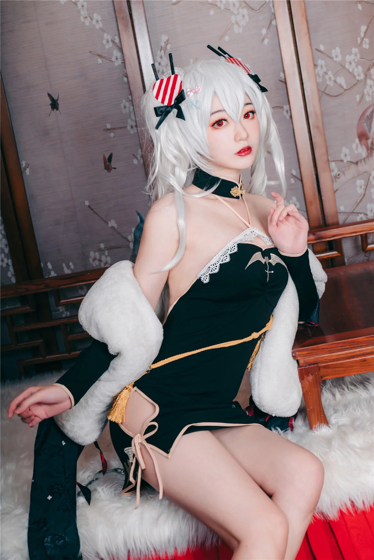 Cosplay美女桃墨公子吸血鬼旗袍主题私房性感低胸高开旗袍秀豪乳翘臀诱惑写真40P
