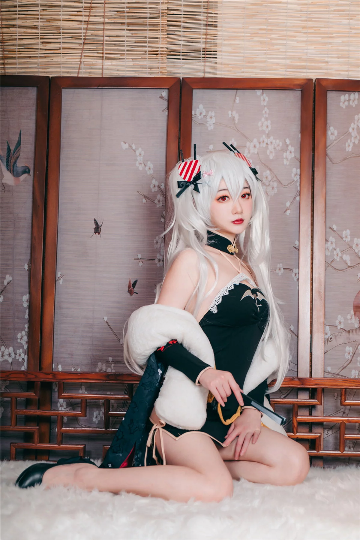Cosplay美女桃墨公子吸血鬼旗袍主题私房性感低胸高开旗袍秀豪乳翘臀诱惑写真40P