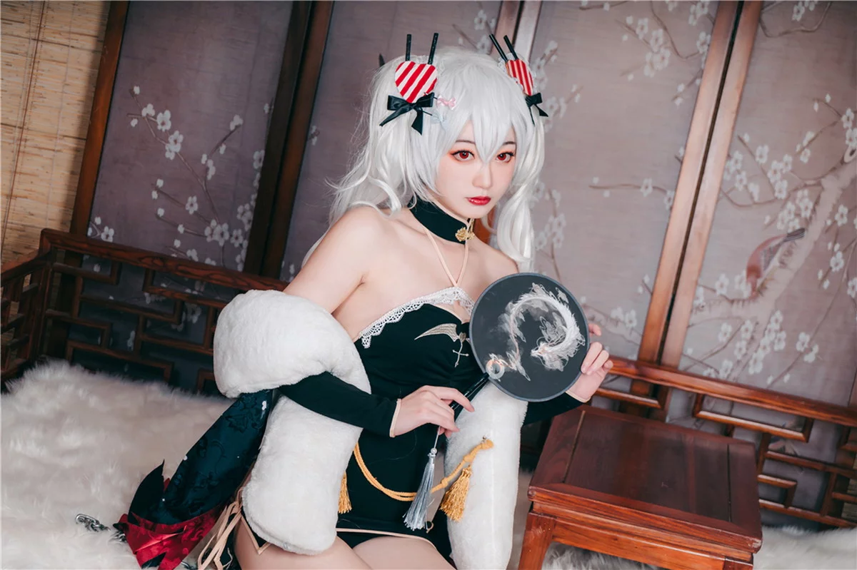 Cosplay美女桃墨公子吸血鬼旗袍主题私房性感低胸高开旗袍秀豪乳翘臀诱惑写真40P
