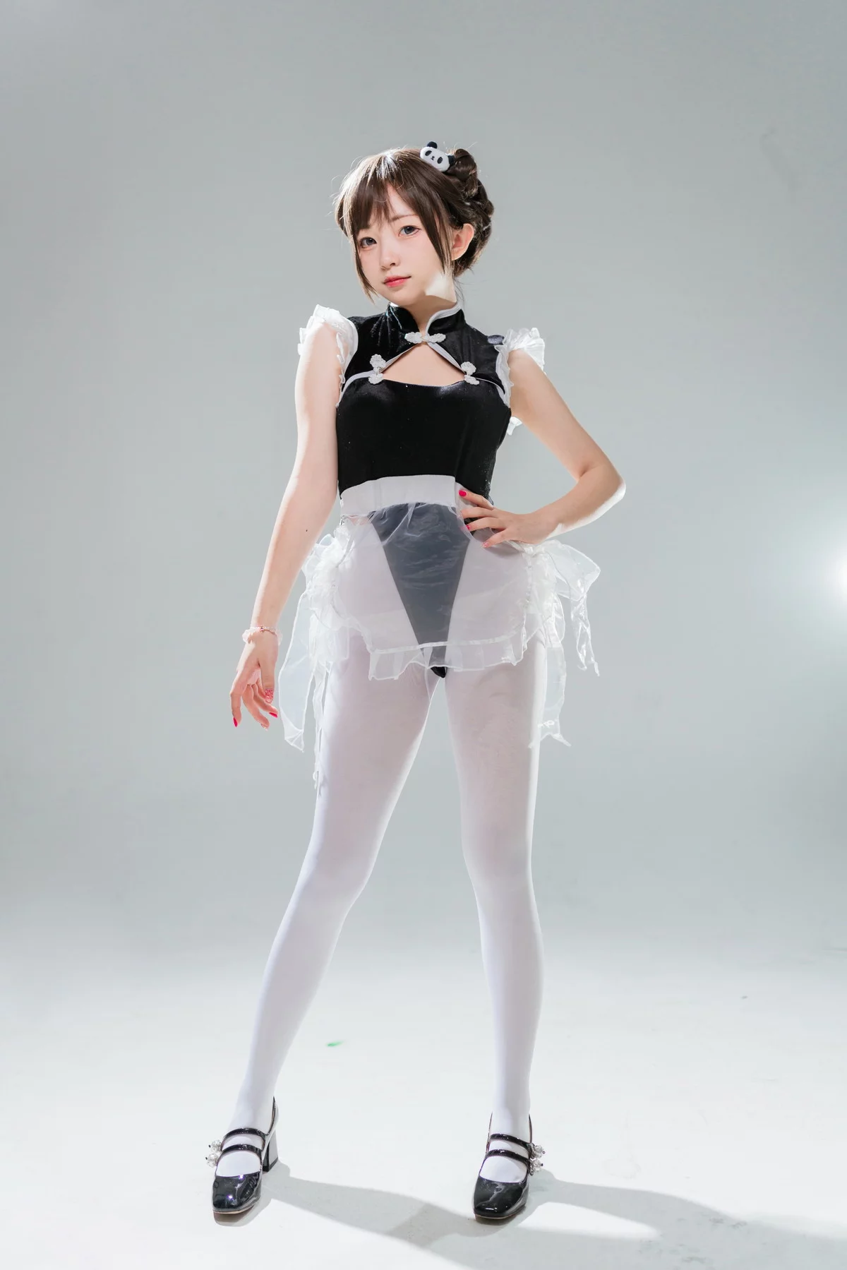 网络美女花铃高叉小熊猫主题私房性感黑色高叉连体衣配白丝裤袜迷人诱惑写真85P