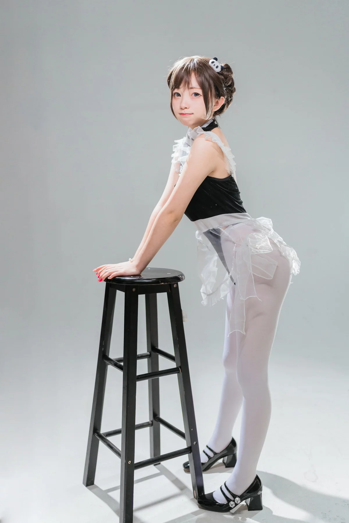 网络美女花铃高叉小熊猫主题私房性感黑色高叉连体衣配白丝裤袜迷人诱惑写真85P
