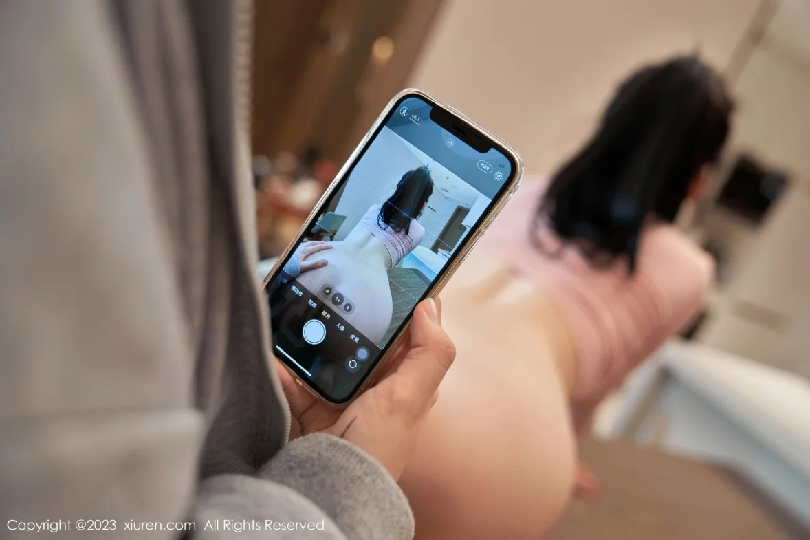 XiuRen第6285期_女神周于希Sally澳门旅拍健身少女主题超薄肉丝秀翘臀诱惑写真80P
