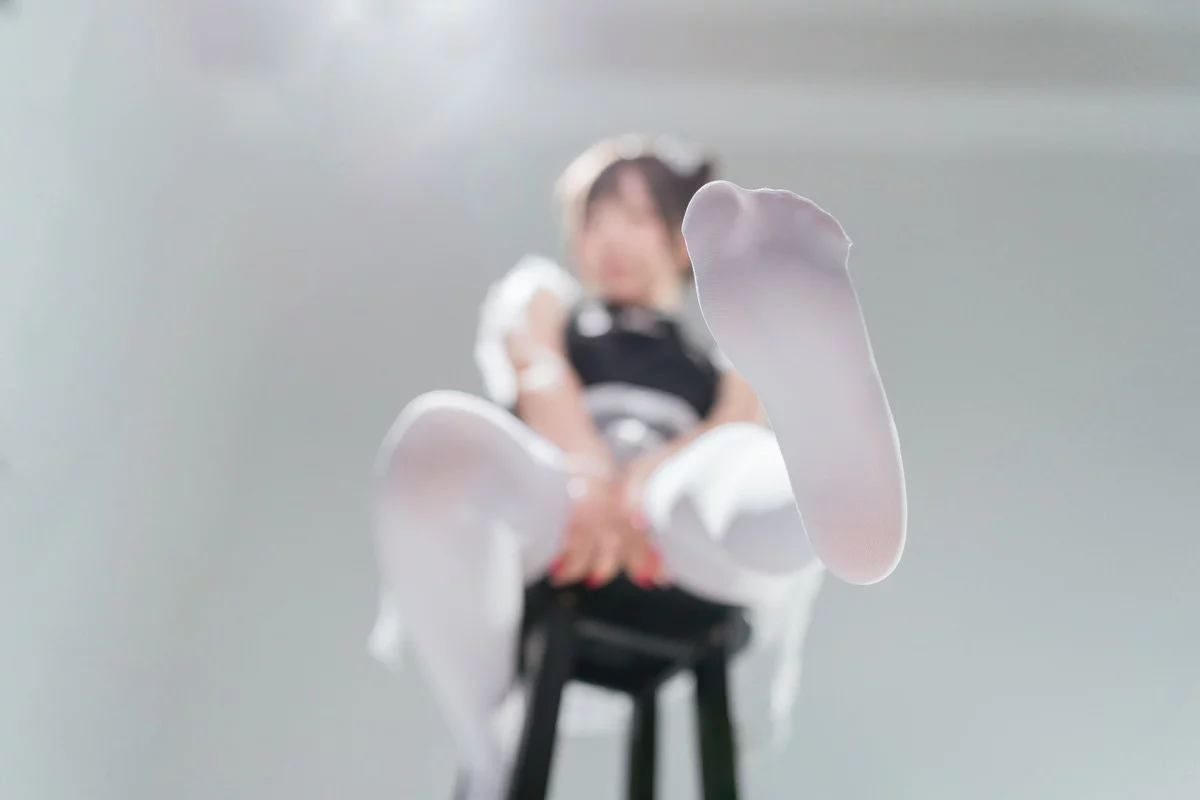 网络美女花铃高叉小熊猫主题私房性感黑色高叉连体衣配白丝裤袜迷人诱惑写真85P