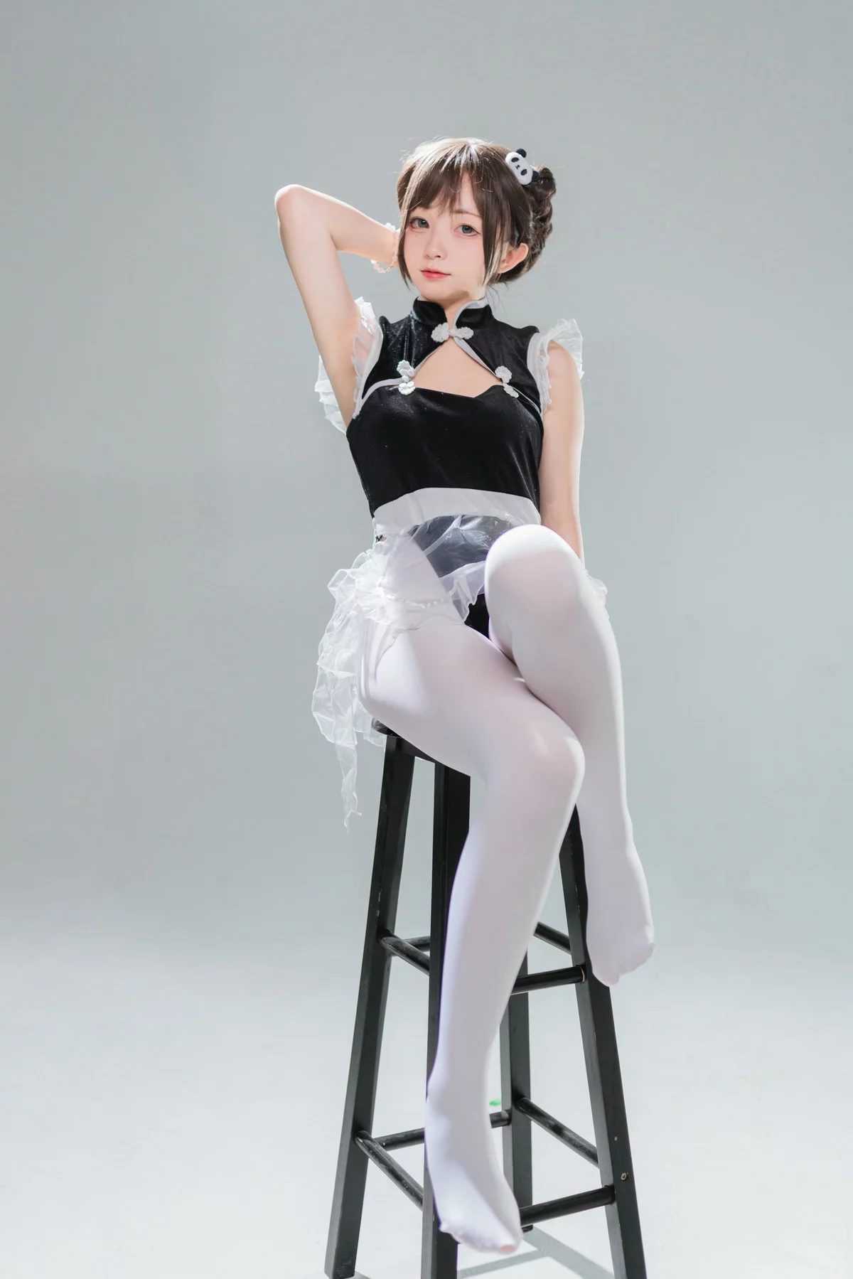 网络美女花铃高叉小熊猫主题私房性感黑色高叉连体衣配白丝裤袜迷人诱惑写真85P