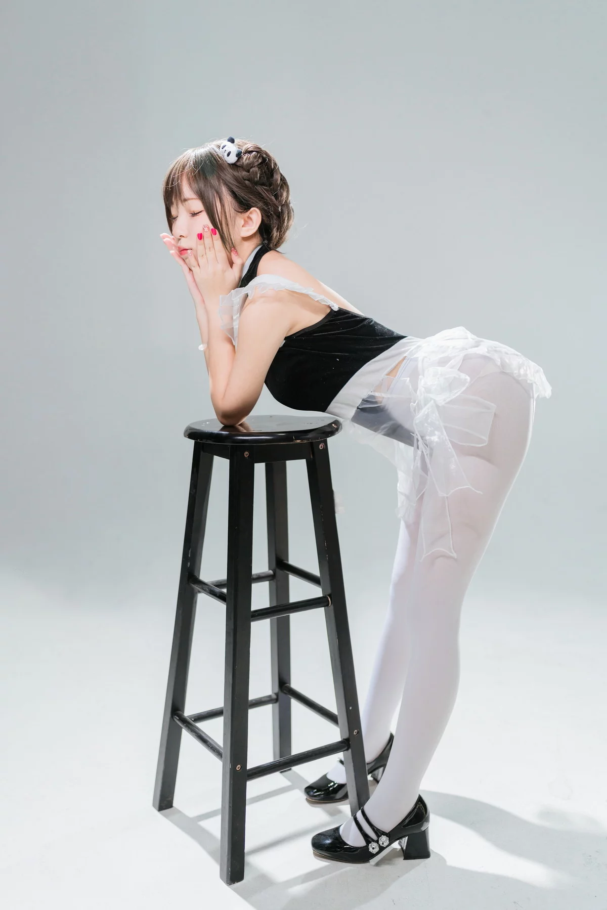 网络美女花铃高叉小熊猫主题私房性感黑色高叉连体衣配白丝裤袜迷人诱惑写真85P