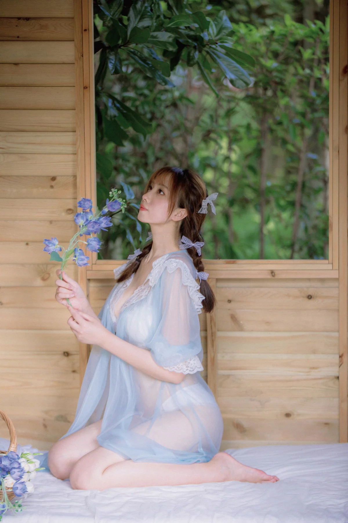 次元少女念雪ww蓝纱衣主题私房性感蓝色薄纱裙透视秀白色内衣完美诱惑写真40P