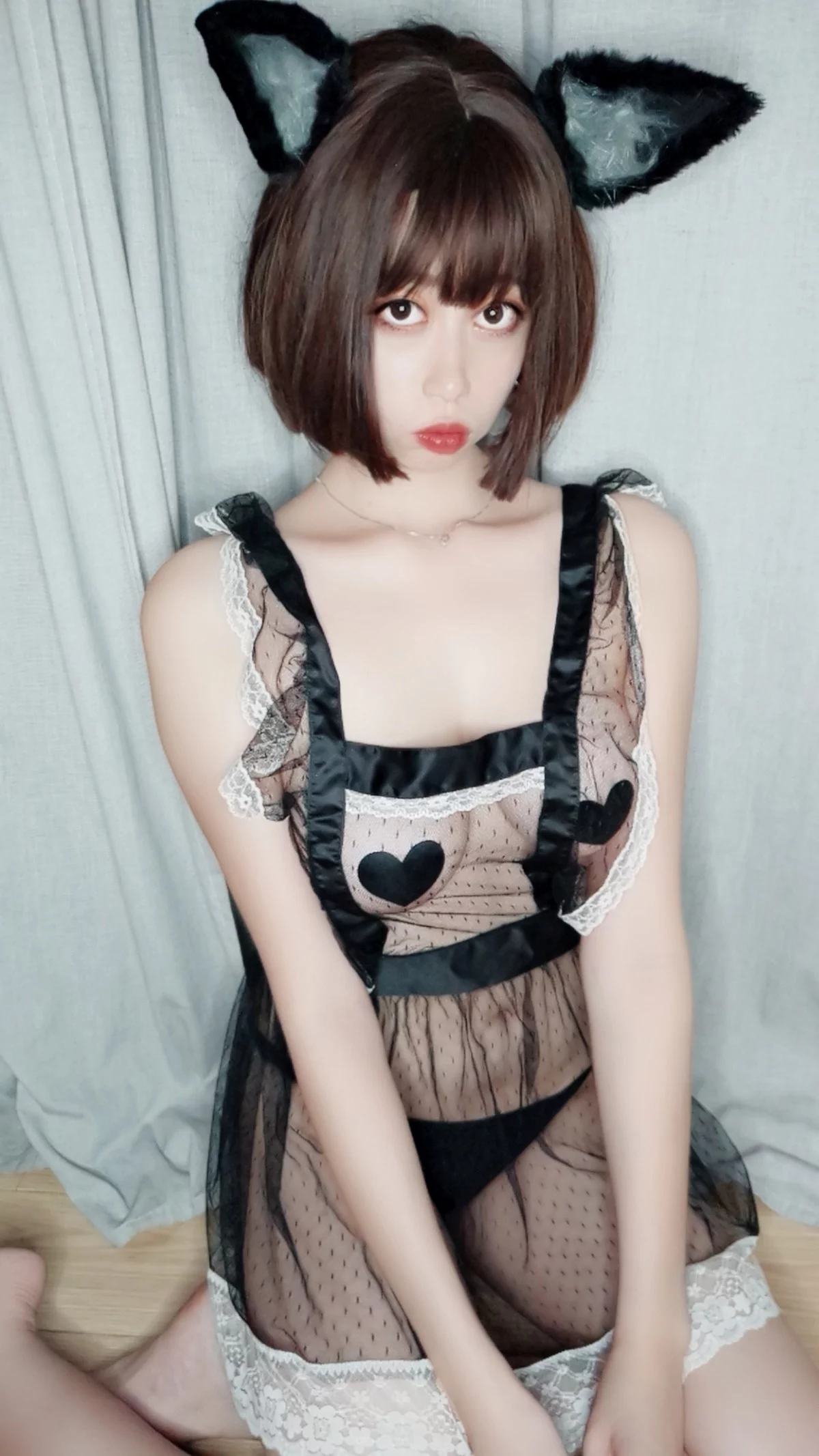 萌妹奈汐酱nice情趣自拍主题私房性感黑色薄透女仆装透视秀完美身材诱惑写真49P