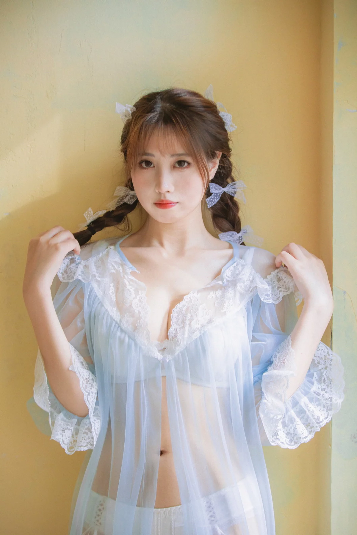 次元少女念雪ww蓝纱衣主题私房性感蓝色薄纱裙透视秀白色内衣完美诱惑写真40P