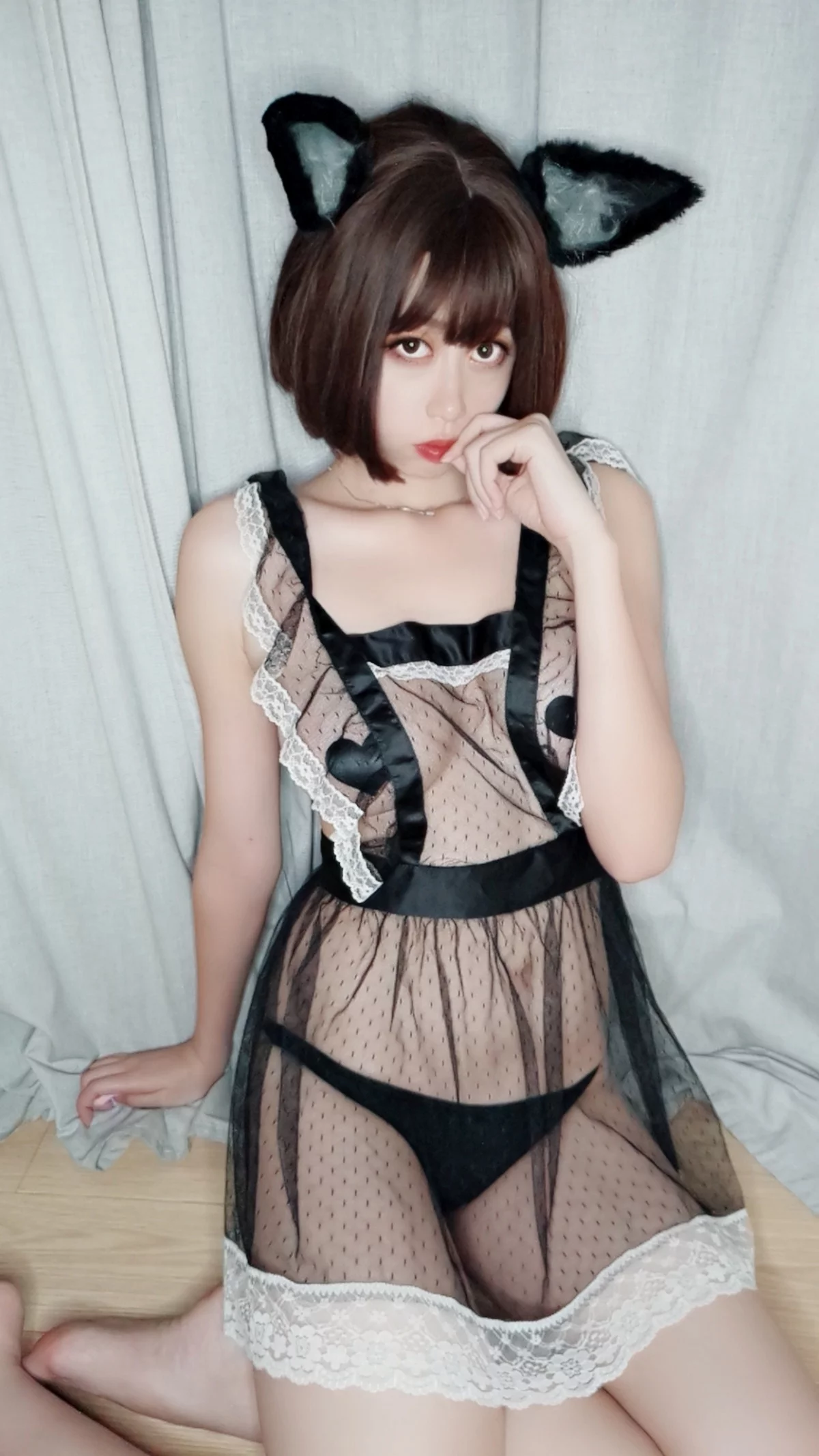 萌妹奈汐酱nice情趣自拍主题私房性感黑色薄透女仆装透视秀完美身材诱惑写真49P