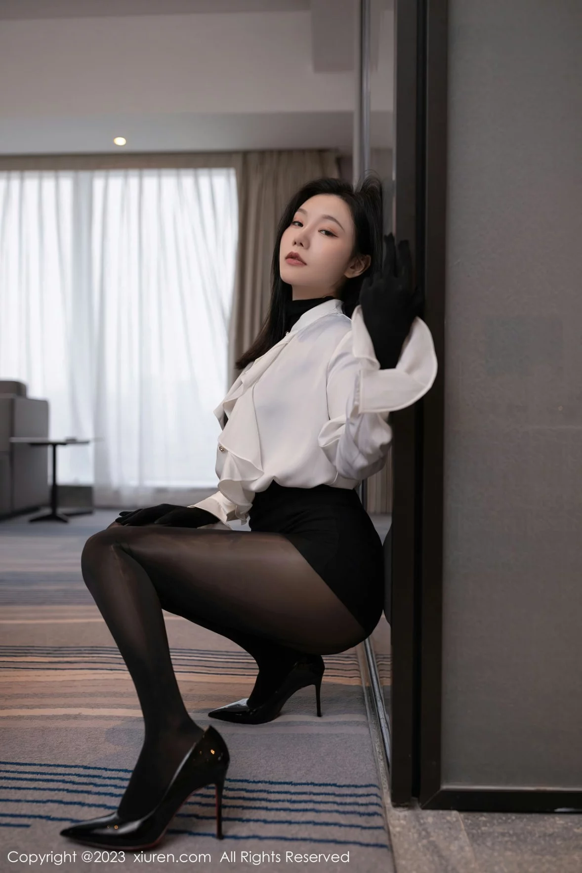 XiuRen第6185期_模特安然anran秘书角色黑色缕空连衣裙+黑色轻透连体衣诱惑写真83P