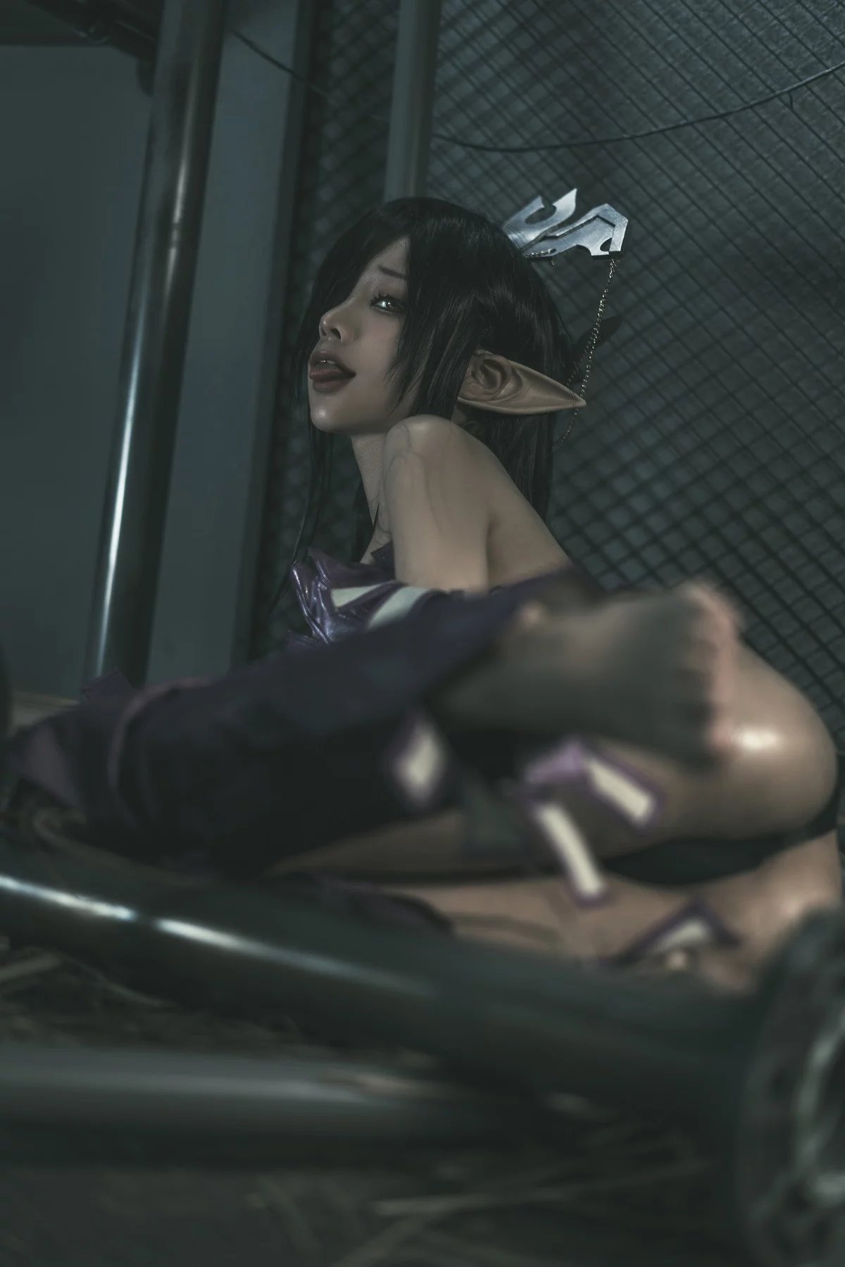 动漫博主蠢沫沫黑兽女王主题私房性感情趣服饰露黑色内衣秀油亮肌肤诱惑写真35P