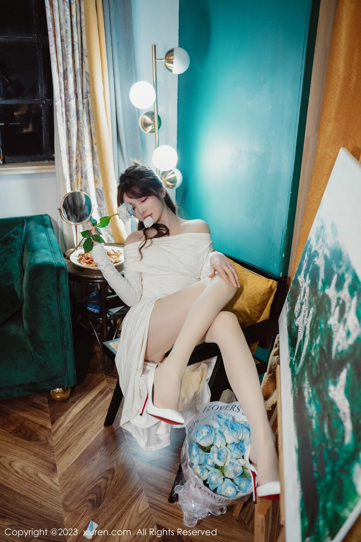 XiuRen第6182期_模特婠婠么脱白色连衣长裙露蕾丝内衣配开档白丝迷人诱惑写真79P