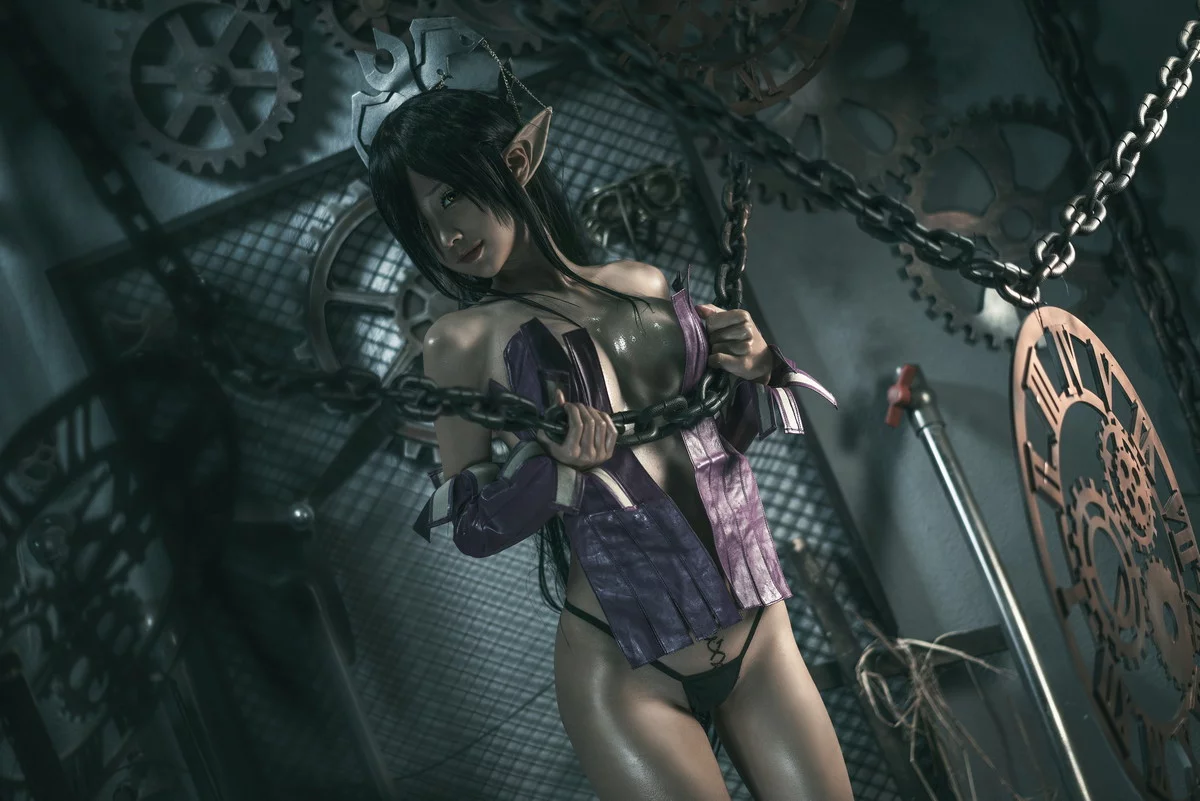 动漫博主蠢沫沫黑兽女王主题私房性感情趣服饰露黑色内衣秀油亮肌肤诱惑写真35P