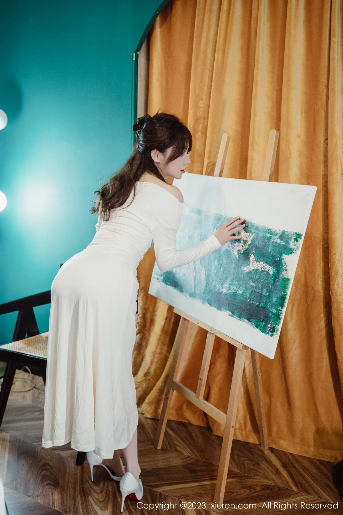 XiuRen第6182期_模特婠婠么脱白色连衣长裙露蕾丝内衣配开档白丝迷人诱惑写真79P