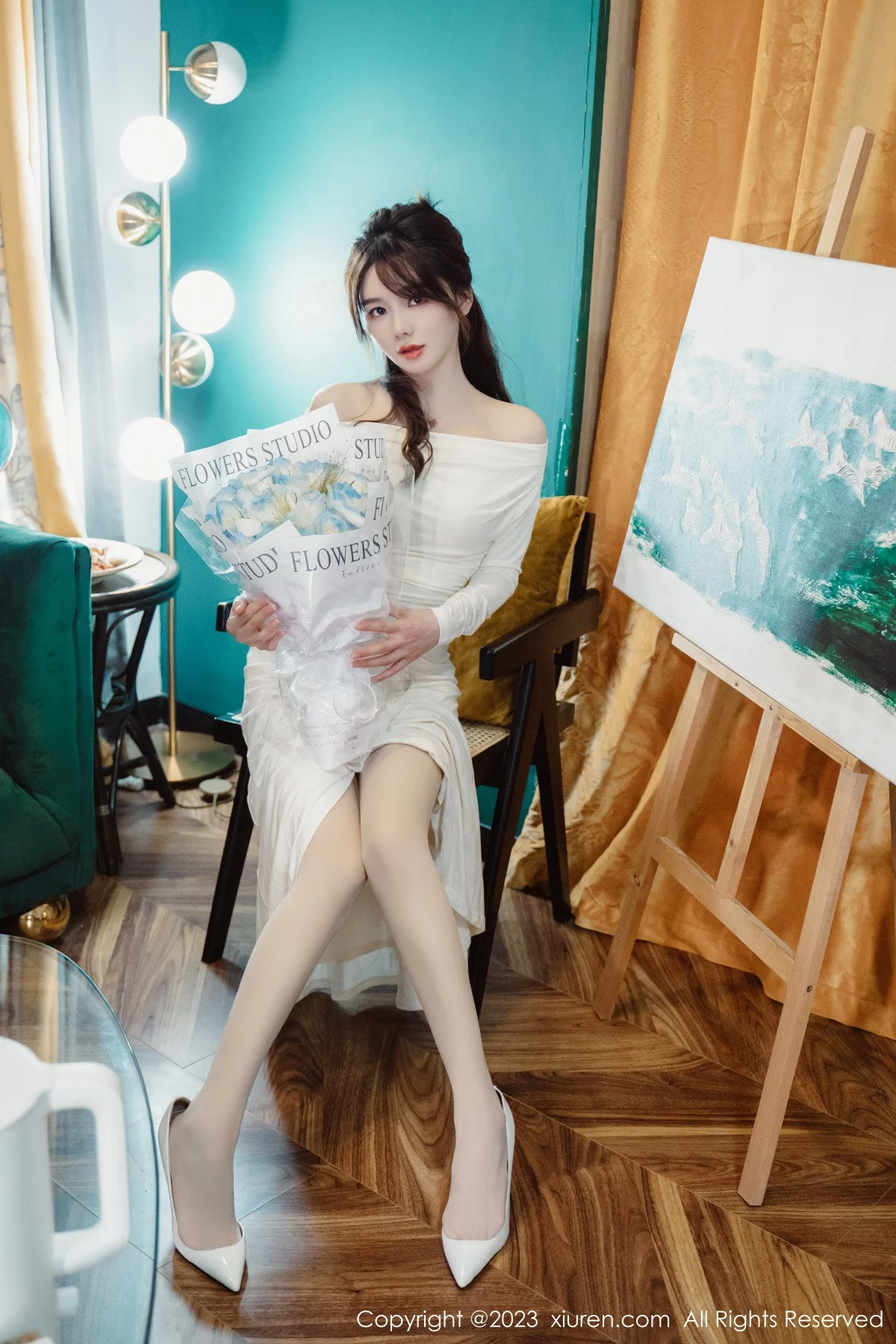 XiuRen第6182期_模特婠婠么脱白色连衣长裙露蕾丝内衣配开档白丝迷人诱惑写真79P
