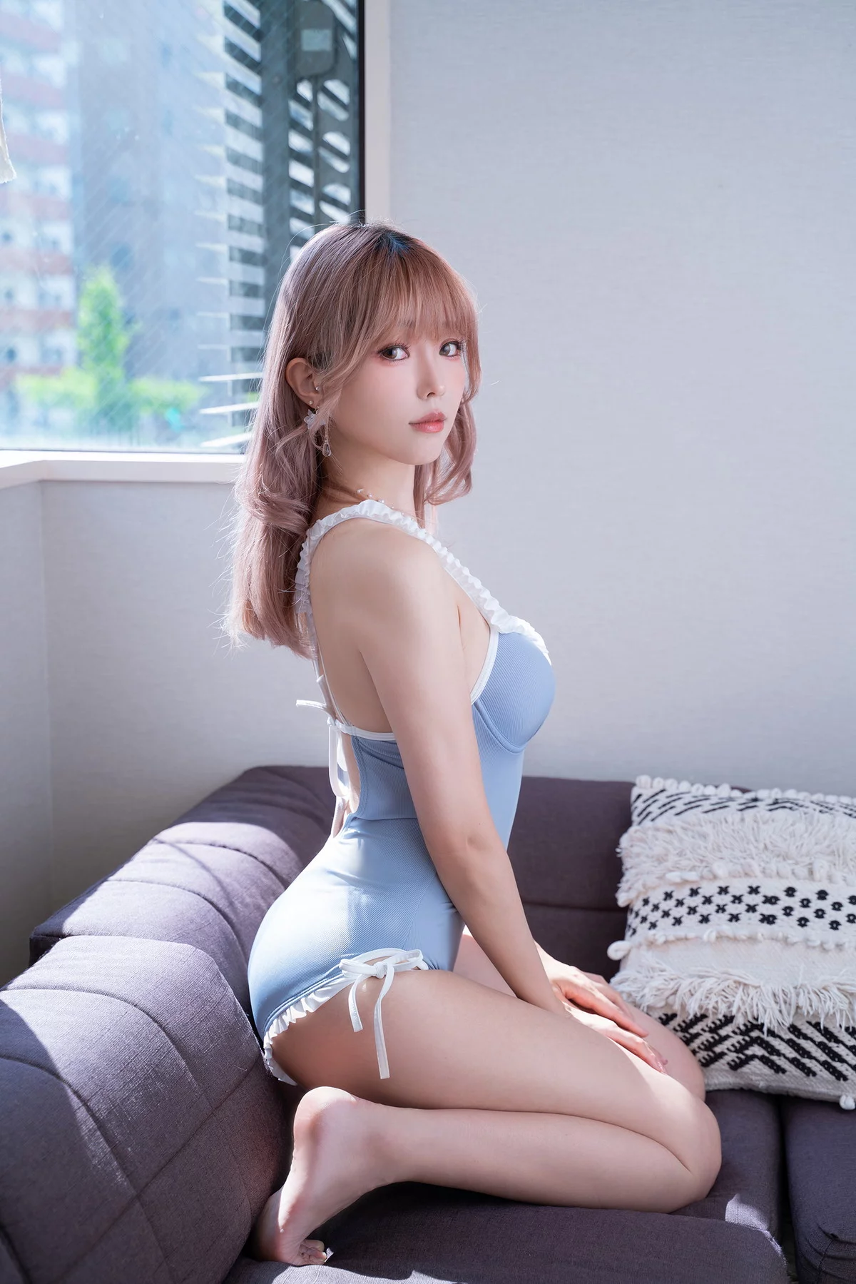 Coser妹子Ely_eee-Mist Blue Lady主题私房性感蓝色连体衣秀完美身材诱惑写真37P