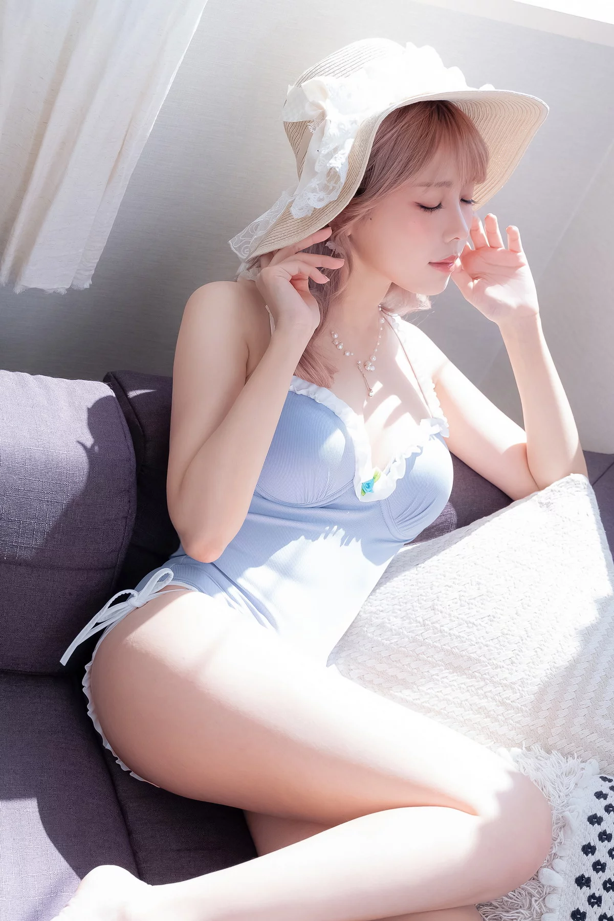 Coser妹子Ely_eee-Mist Blue Lady主题私房性感蓝色连体衣秀完美身材诱惑写真37P
