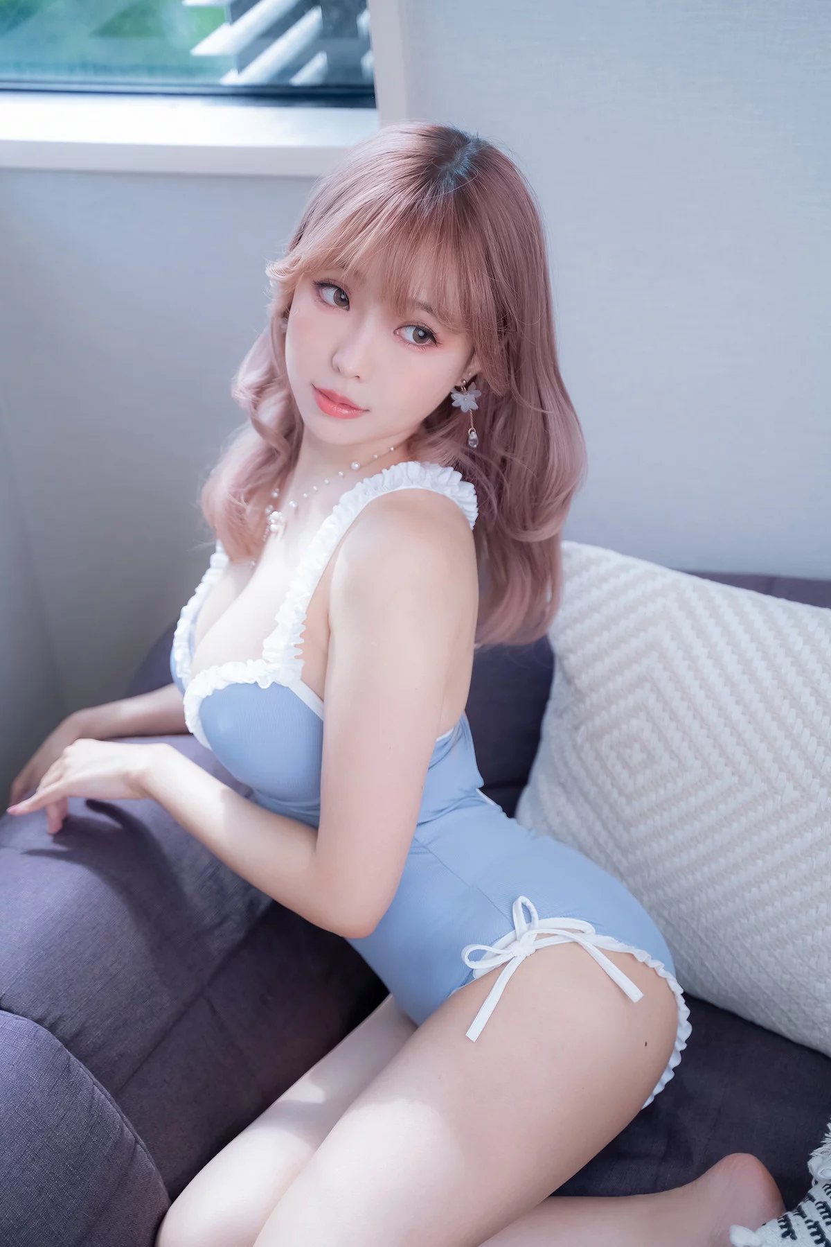 Coser妹子Ely_eee-Mist Blue Lady主题私房性感蓝色连体衣秀完美身材诱惑写真37P