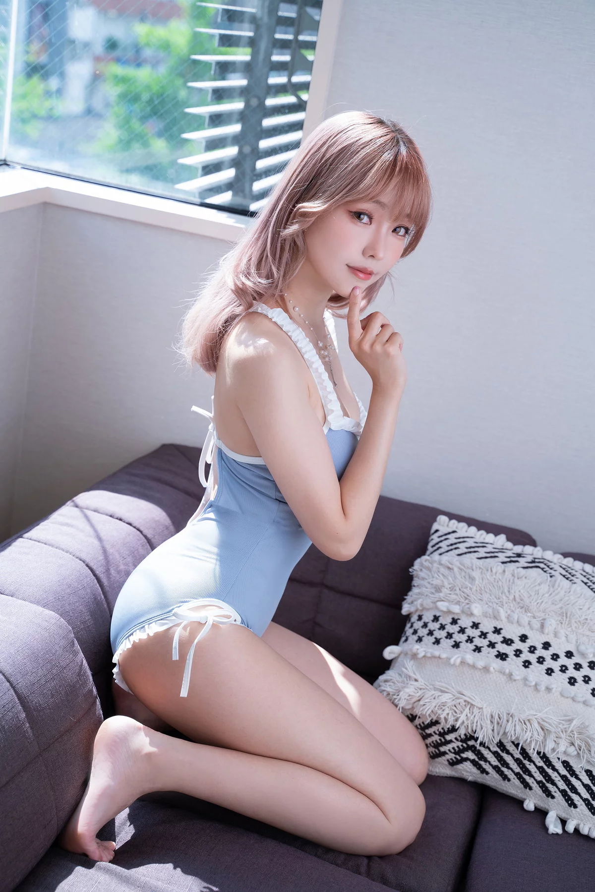 Coser妹子Ely_eee-Mist Blue Lady主题私房性感蓝色连体衣秀完美身材诱惑写真37P