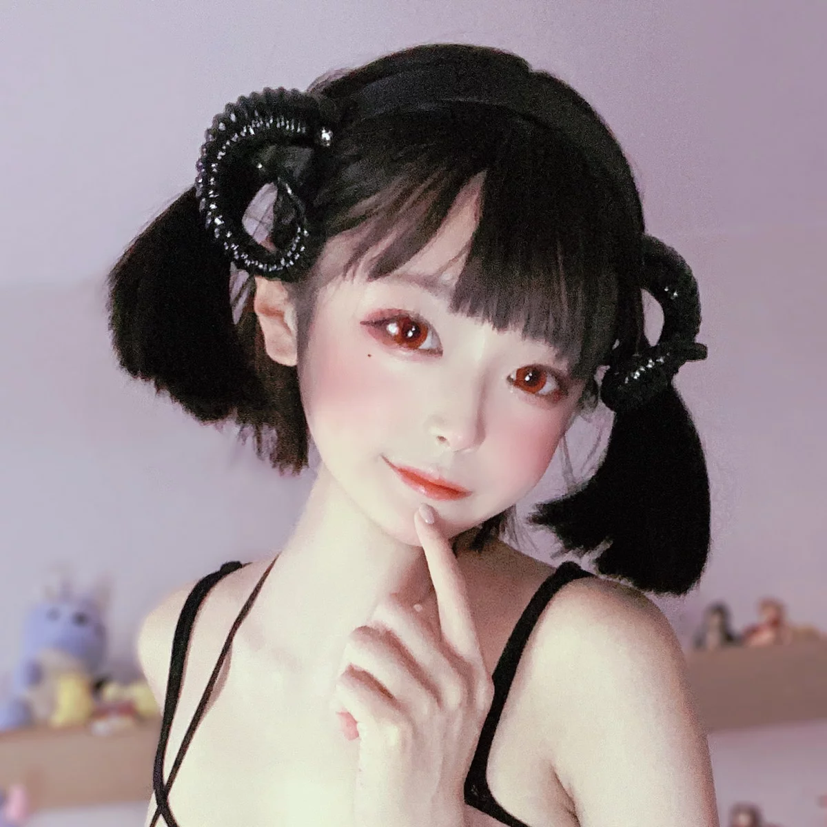 网络美女佳佳好难啊魅魔主题私房性感黑色情趣内衣服饰配黑色蕾丝袜诱惑写真34P