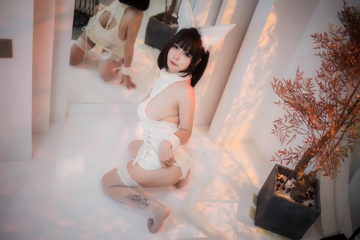 动漫博主末夜787禁忌之恋猫娘主题性感白色针织毛衣缕空秀惹火身材诱惑写真56P