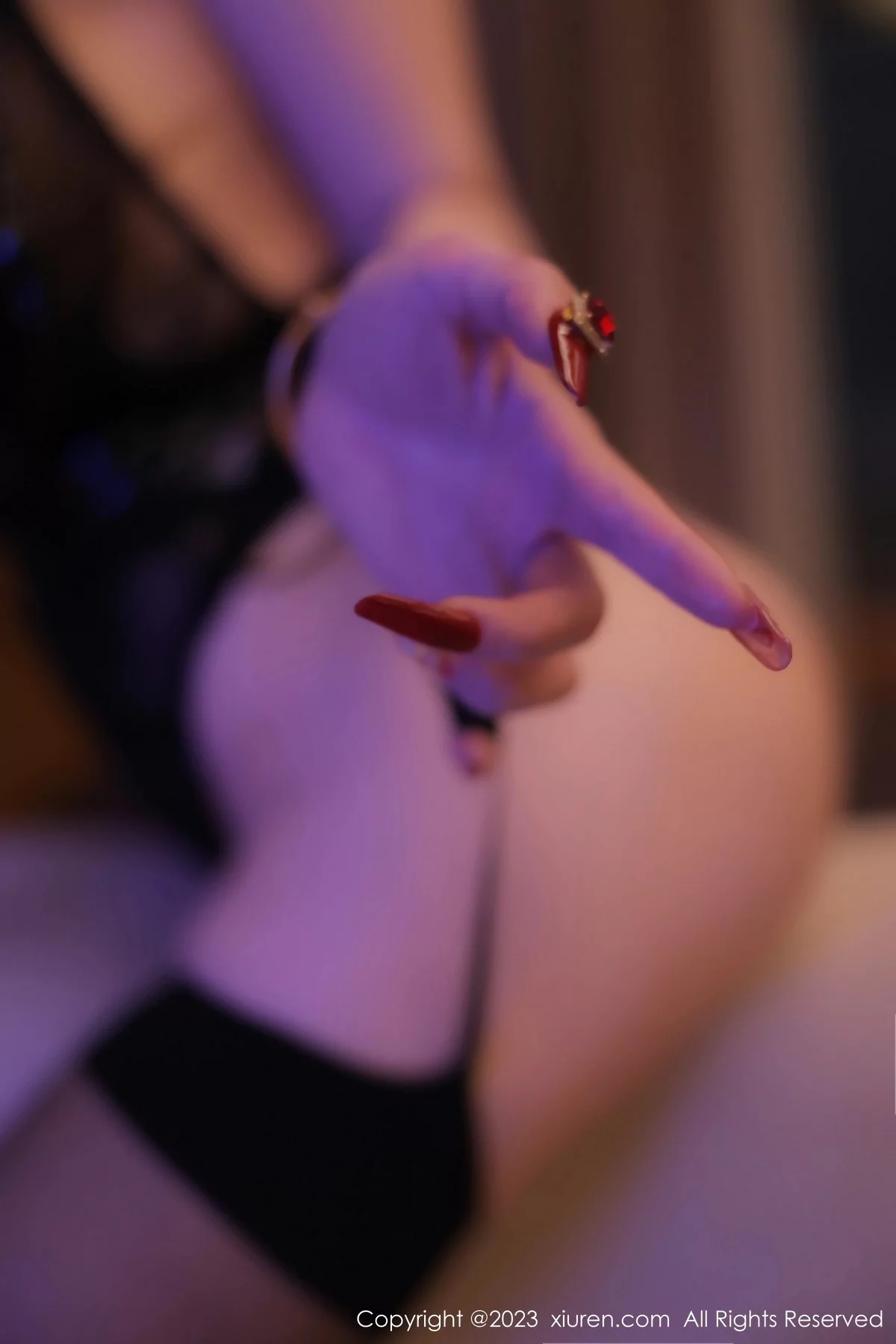 XiuRen第6349期_模特潘娇娇性感黑色轻透连体衣配黑丝吊袜秀巨乳肥臀诱惑写真71P