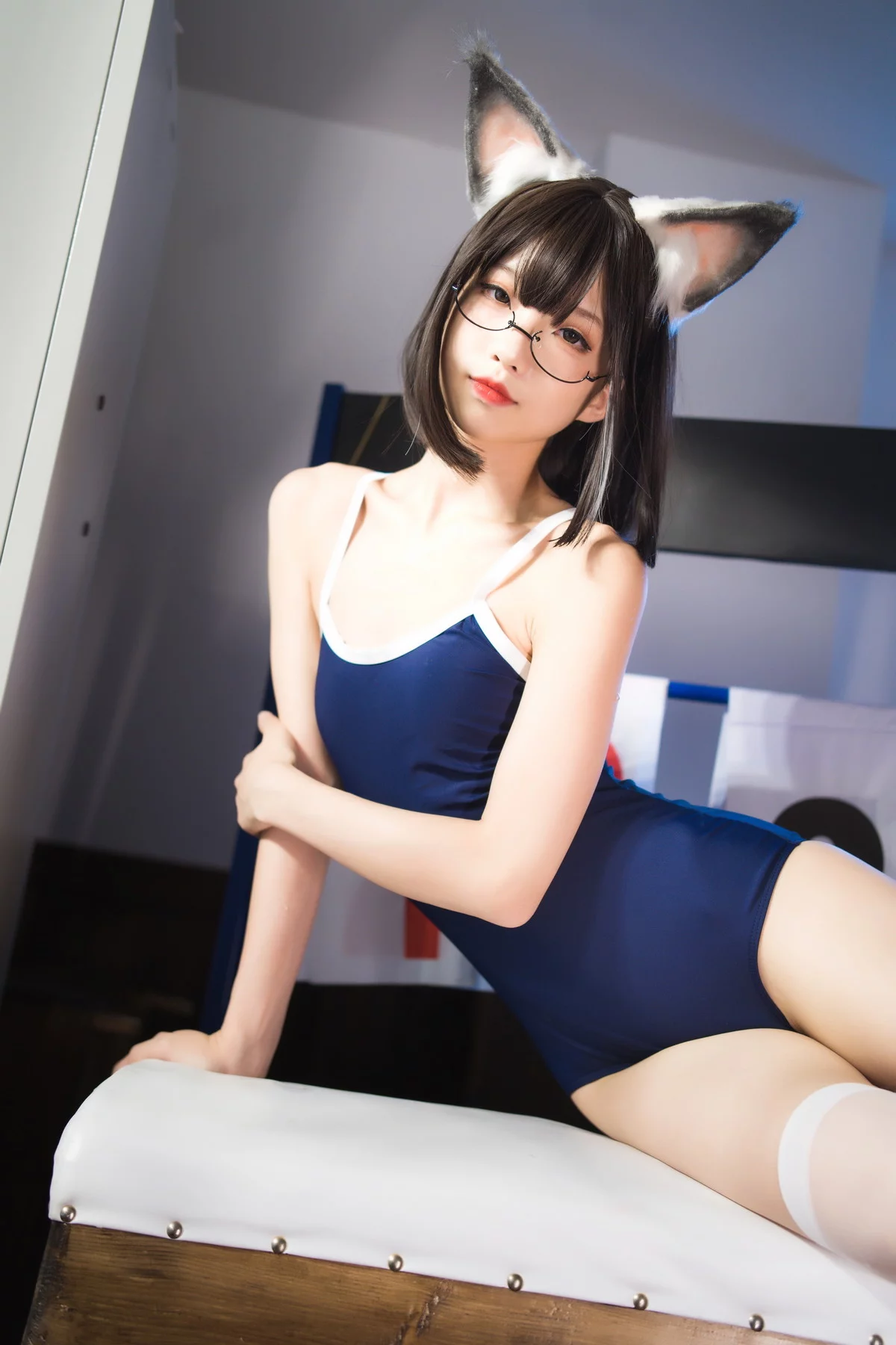 Coser美女狐玖玖死库水主题私房狐狸耳装扮性感死库水秀苗条身材迷人写真47P