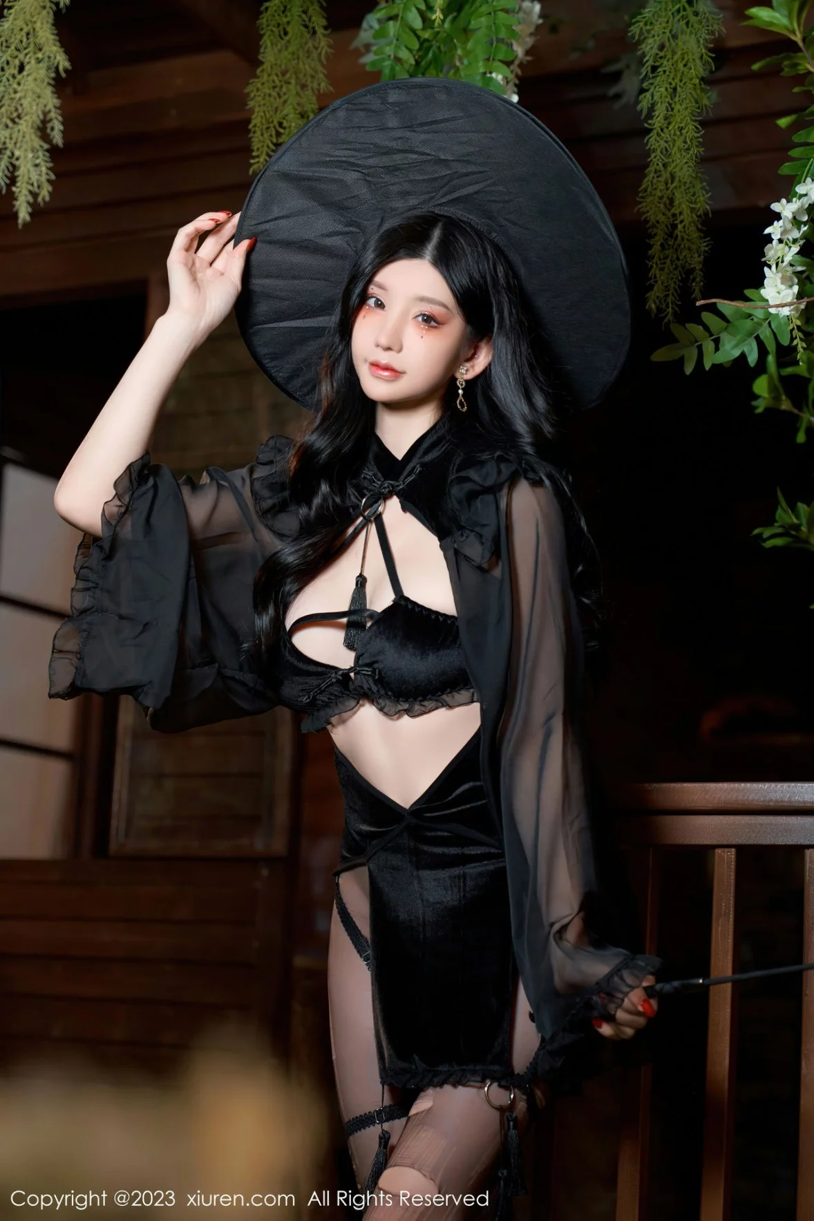 XiuRen第6362期_女神周于希Sally女巫的救赎主题半脱露豪乳遮点惹火诱惑写真71P
