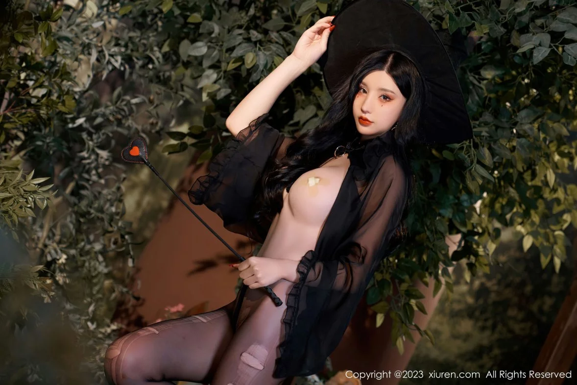 XiuRen第6362期_女神周于希Sally女巫的救赎主题半脱露豪乳遮点惹火诱惑写真71P