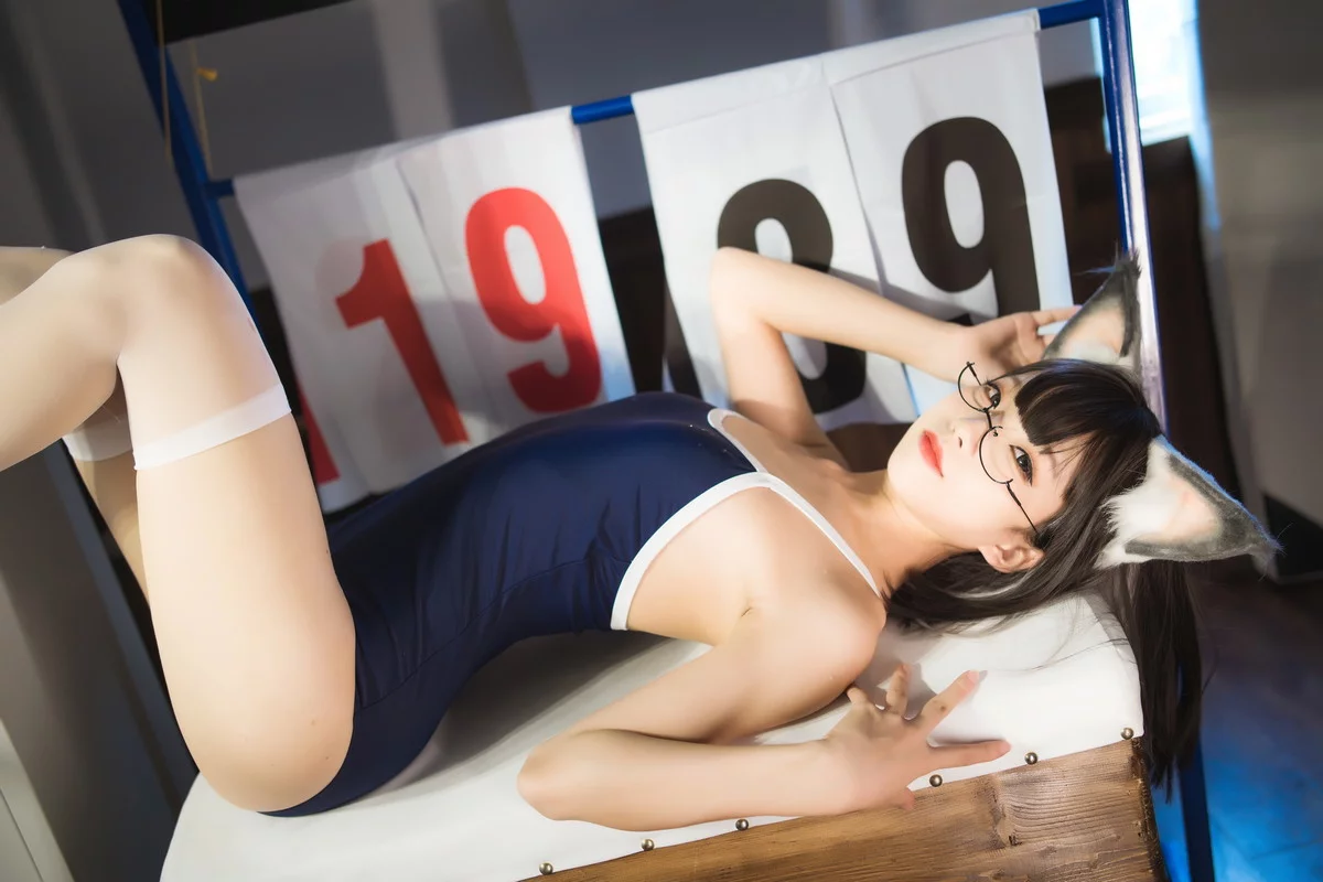Coser美女狐玖玖死库水主题私房狐狸耳装扮性感死库水秀苗条身材迷人写真47P