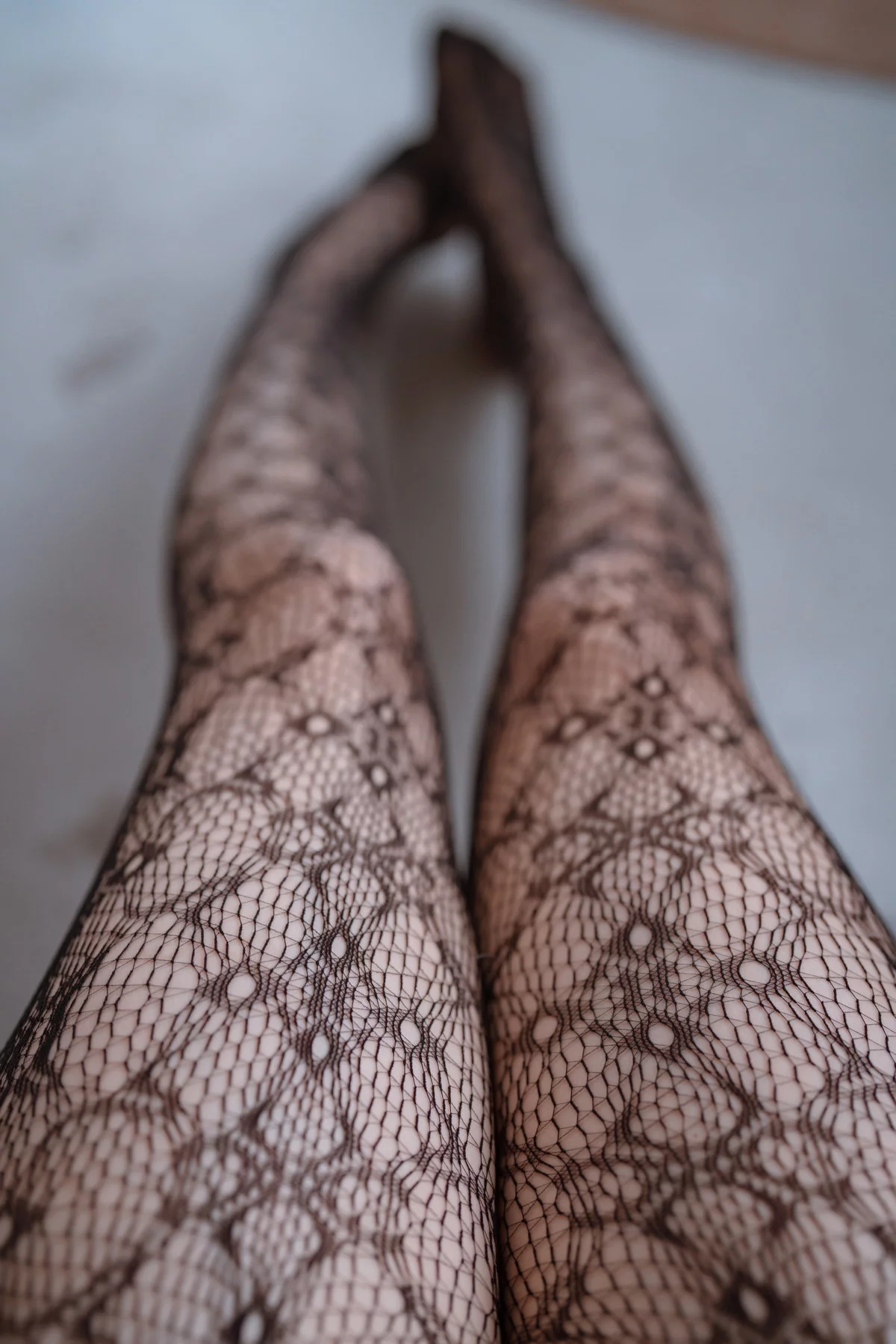 网络美女轩萧学姐提花裤袜主题性感白T配黑短裙露黑丝网袜秀翘臀美腿诱惑写真106P