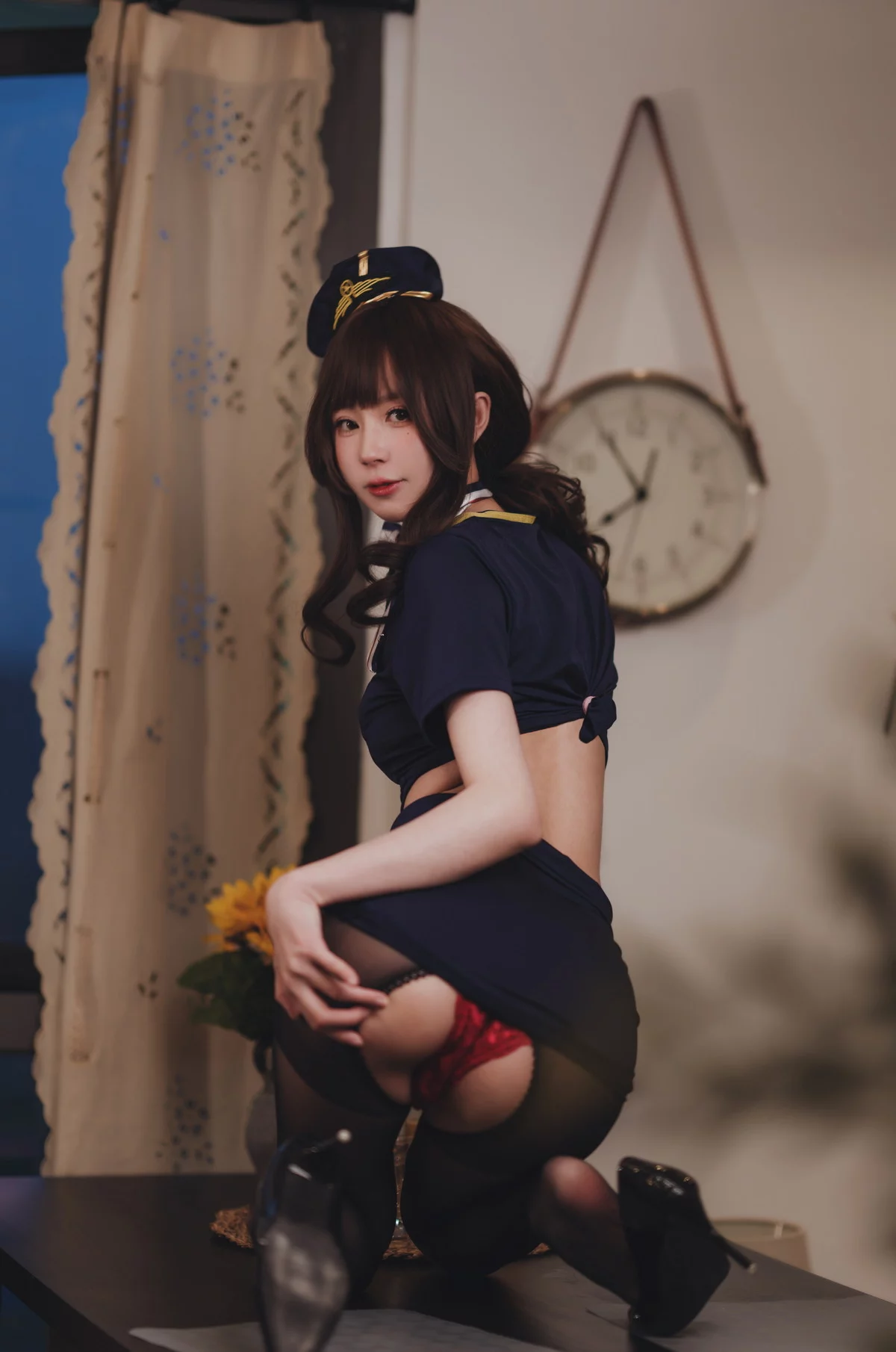网络美女西园寺南歌空姐主题私房性感空姐制服配开档黑丝秀翘臀美腿诱惑写真52P