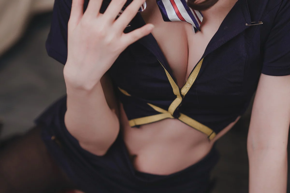 网络美女西园寺南歌空姐主题私房性感空姐制服配开档黑丝秀翘臀美腿诱惑写真52P