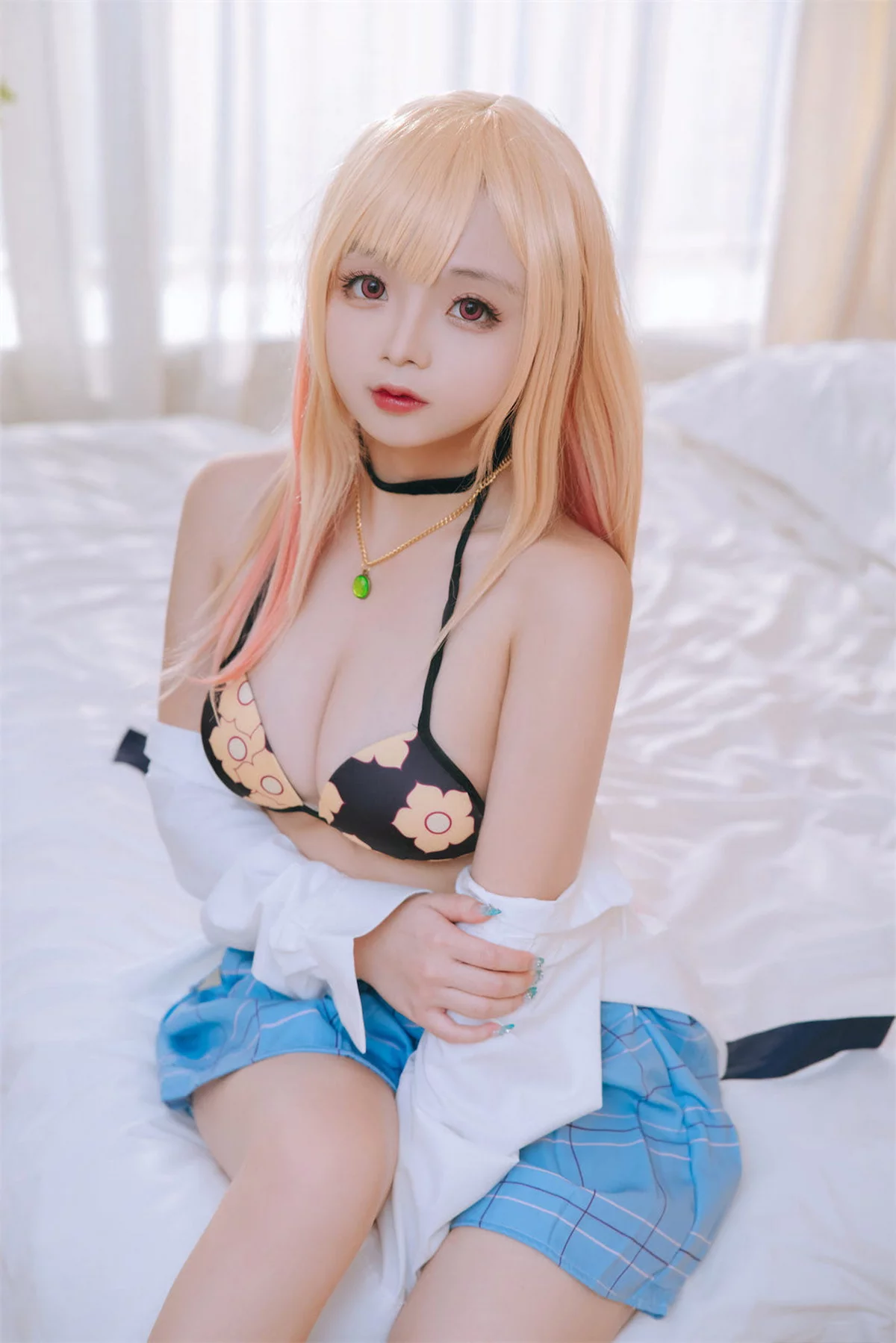 Cosplay美女日奈娇喜多川海梦泳装主题性感白T配格子裙半脱露比基尼诱惑写真65P