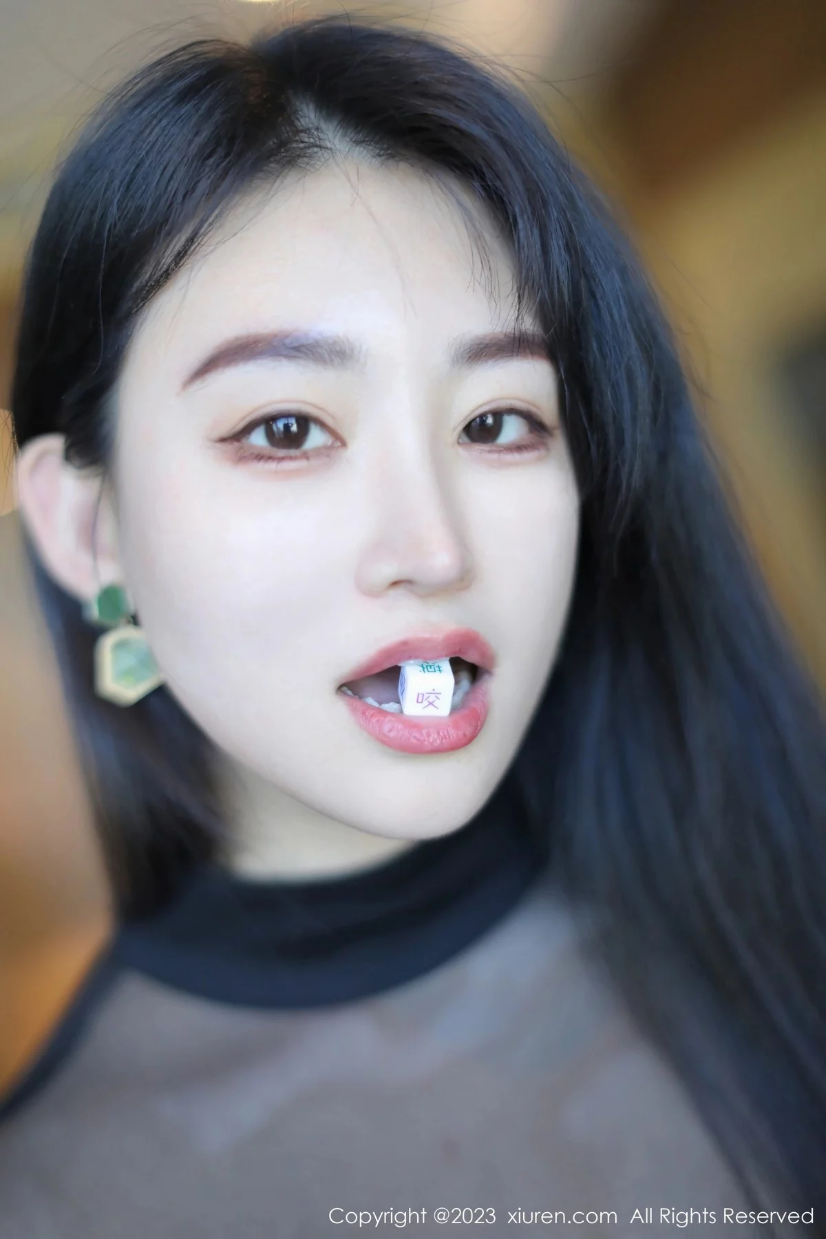 XiuRen第6380期_模特司柠性感黑色轻透高开叉服饰配黑丝袜秀曼妙身姿诱惑写真79P