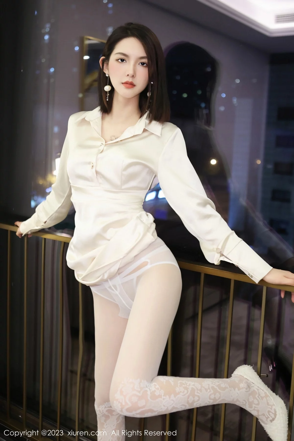 XiuRen第6393期_模特乔一一脱性感米色连衣短裙露白色内衣秀曼妙身姿诱惑写真92P