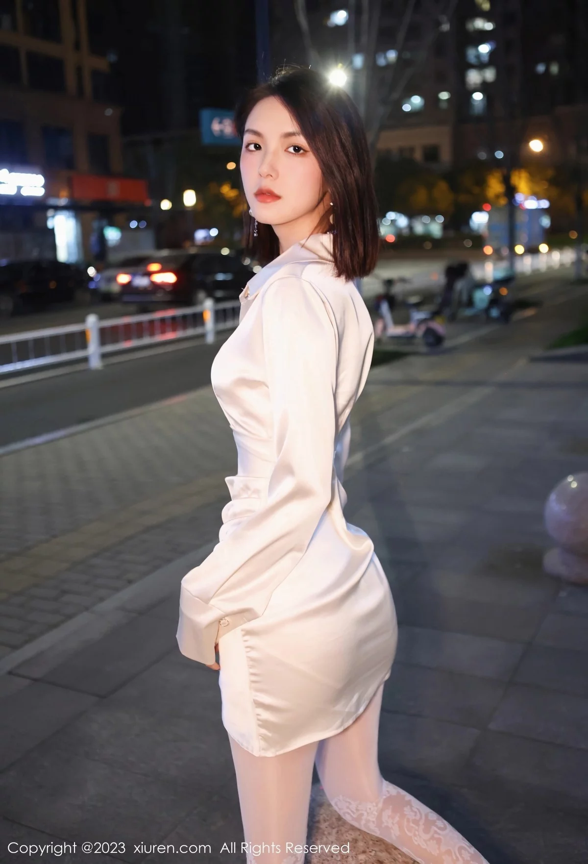 XiuRen第6393期_模特乔一一脱性感米色连衣短裙露白色内衣秀曼妙身姿诱惑写真92P