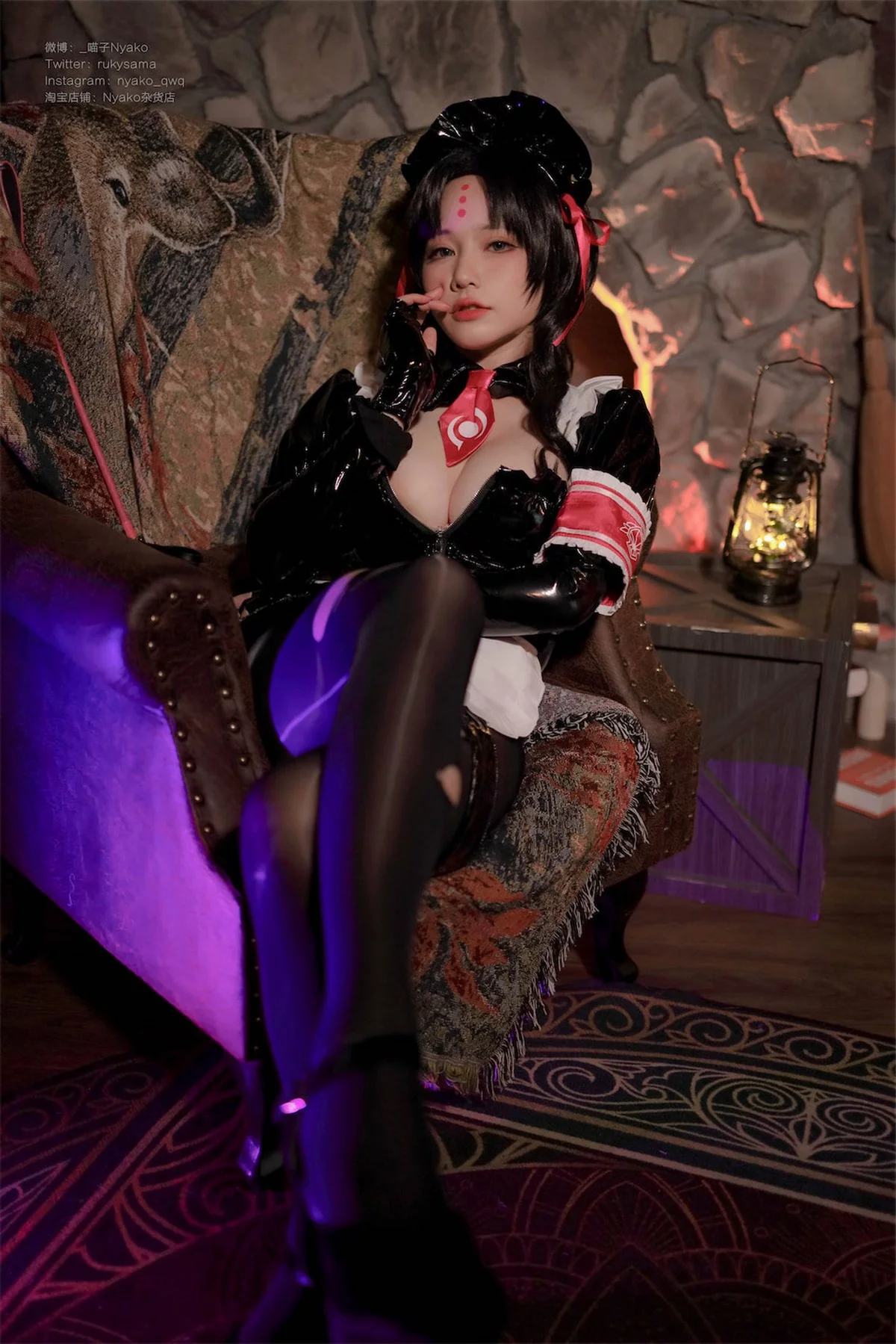 网络美女Nyako喵子杀生院女仆主题性感黑色皮质女仆装配破烂黑丝撩人诱惑写真40P